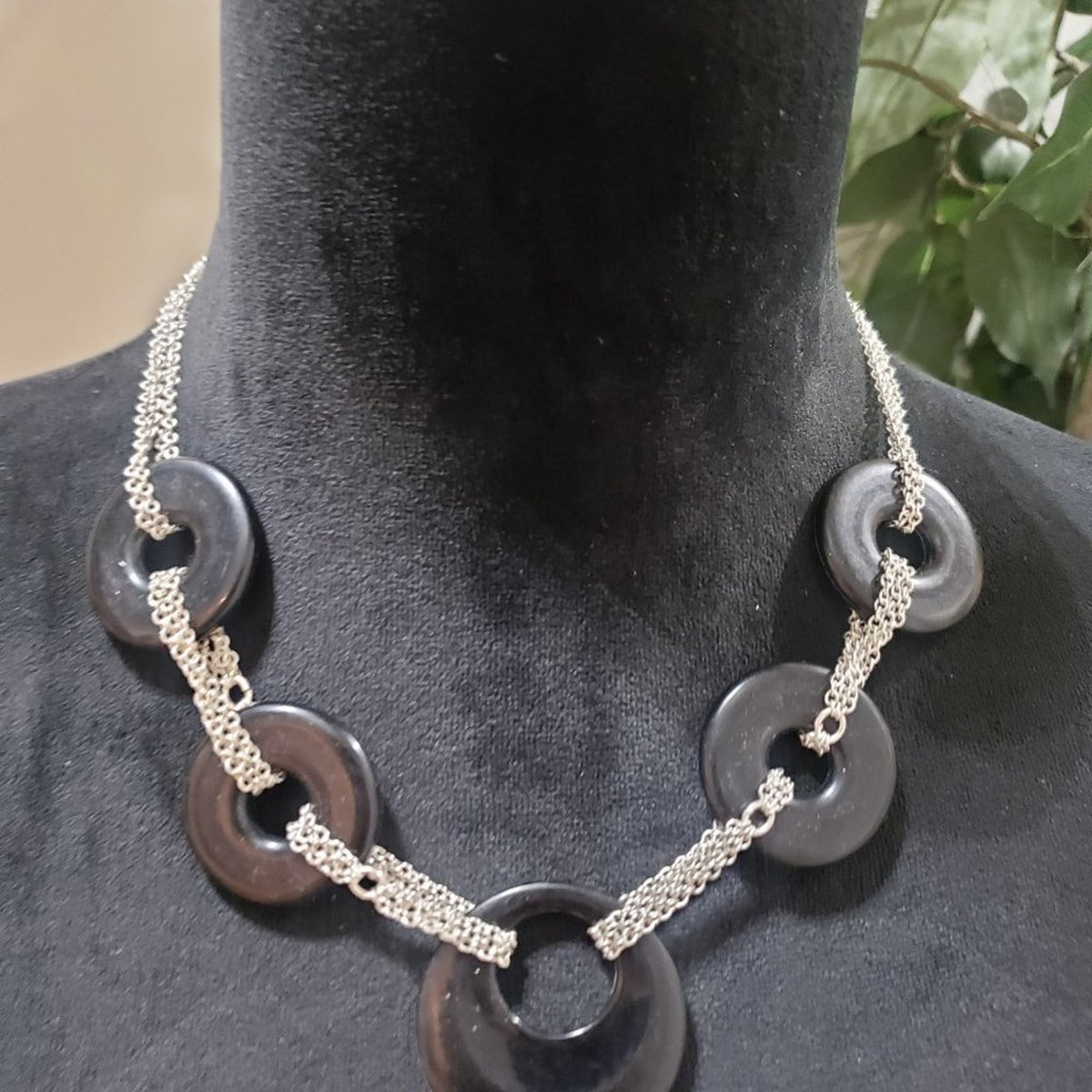 Womens Fashion Black Circle Plain Disc Silver Chains Frontal Necklace Lobster