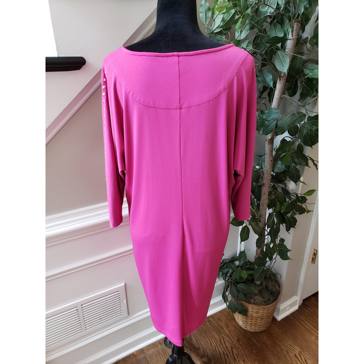 Jones New York Sheath Dress Women's Large Pink Studded Slit Sleeve Round Neck