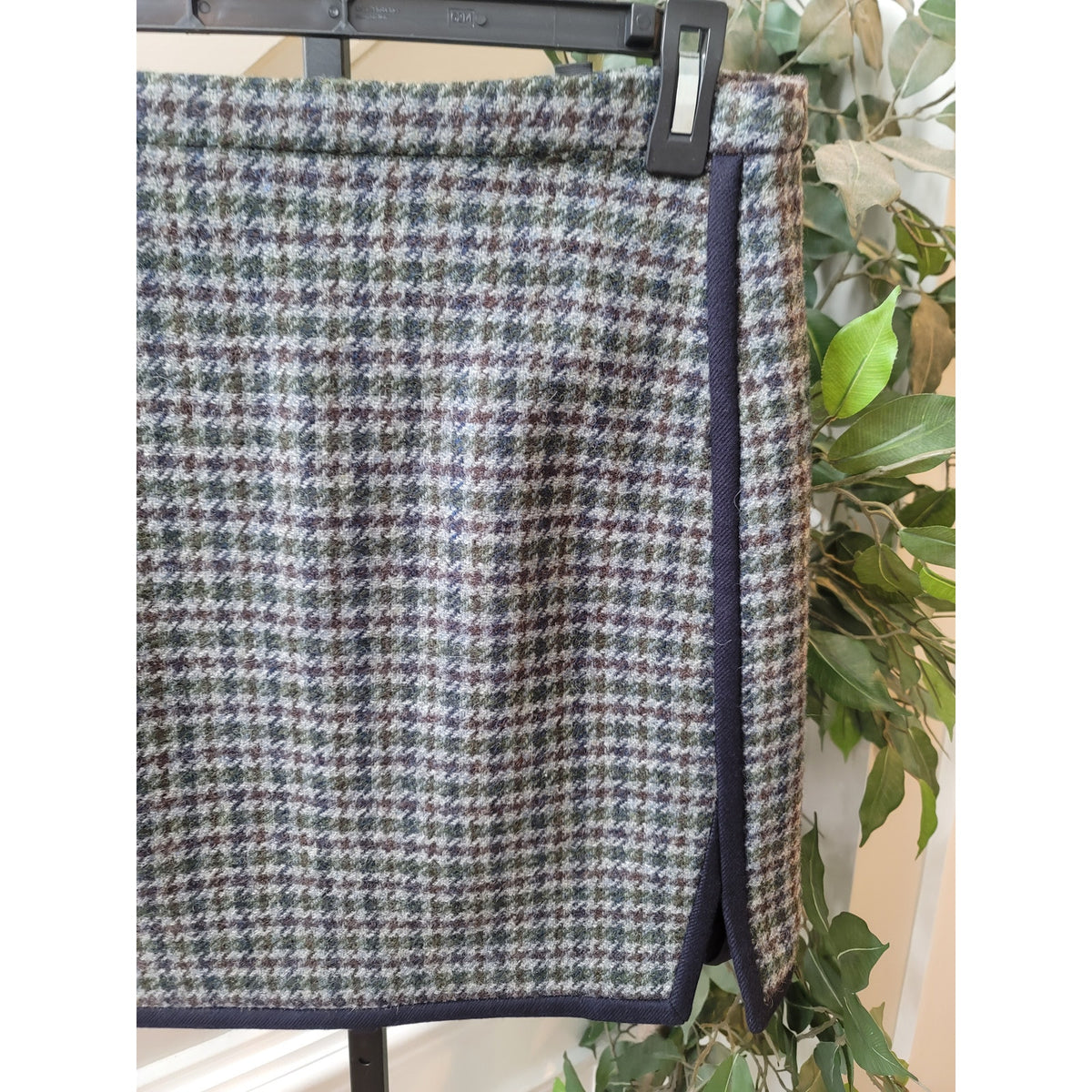 J.Crew Mini Skirt Women's Size 12 Multicolor Houndstooth Sides Slit Back Zipper
