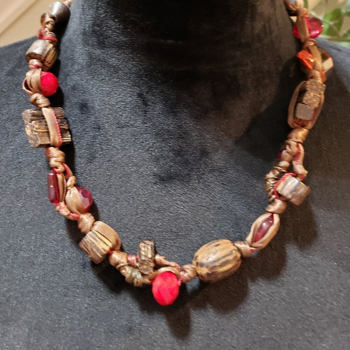 Women Brown Ribbon Wrapped Wood & Crystel Bead Collar Necklace with S Hook Clasp