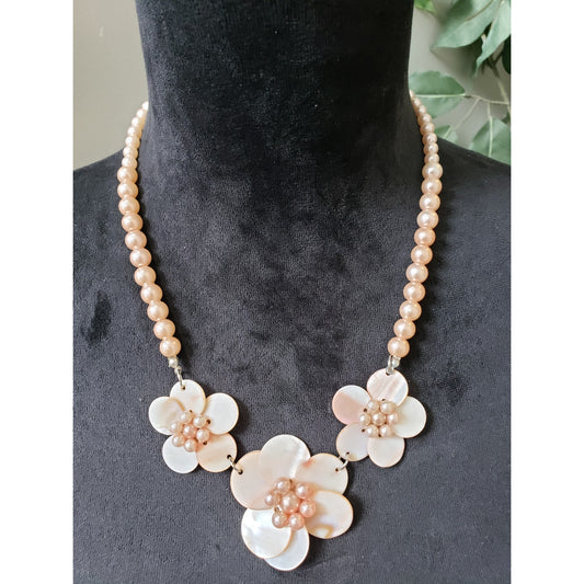 Women's Pearl Beaded Floral Shell Necklace Lobster Clasp Statement Jewelry