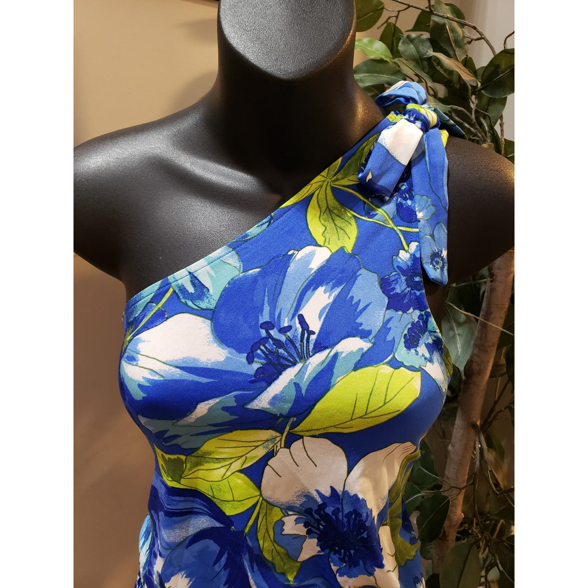 Tacera Maxi Dress Women's Size 2X Blue Floral Stretch Sleeveless Shoulder Tie