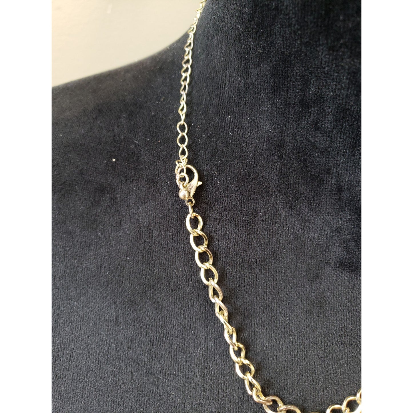 Women Fashion Gold Tone Black Gold Acrylic Teardrop Beads Bib Statement Necklace