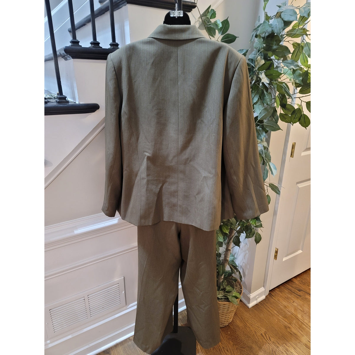 Evan Picone Pants Suit Womens SZ 20W Brown Pinstripe 3-Button Blazer Welt Pocket