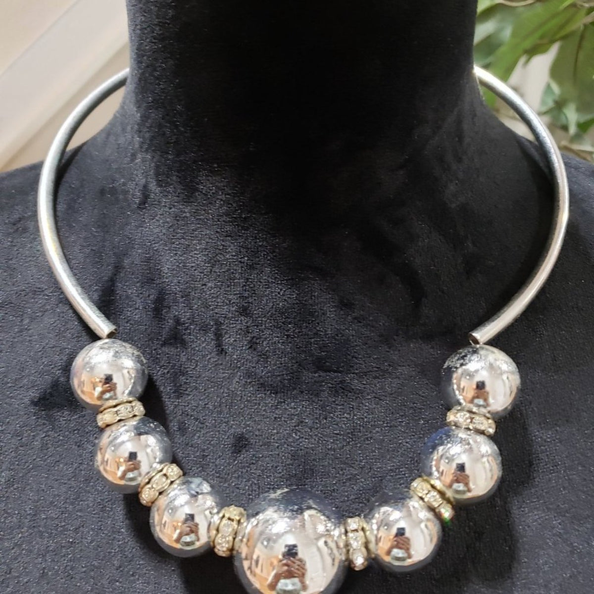 Women Fashion Rhinestone Sphere Ciricle Metal Beaded Necklace with Lobster Clasp