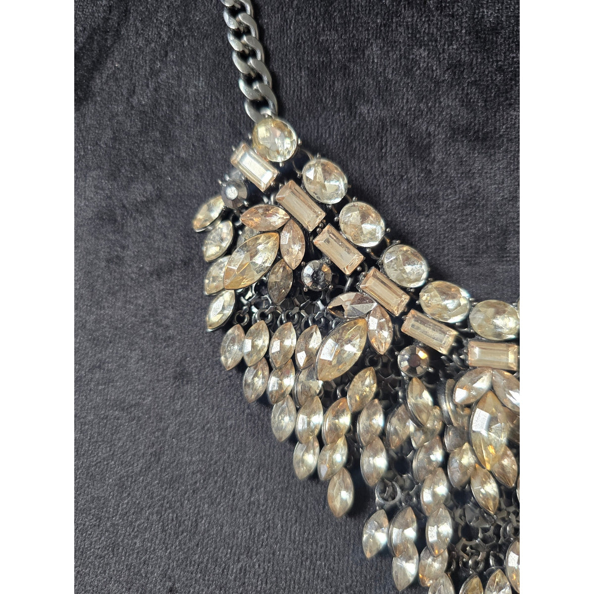 Silver Tone Clear Crystal Rhinestone Marquise Teardrop Cascading Bib Necklace