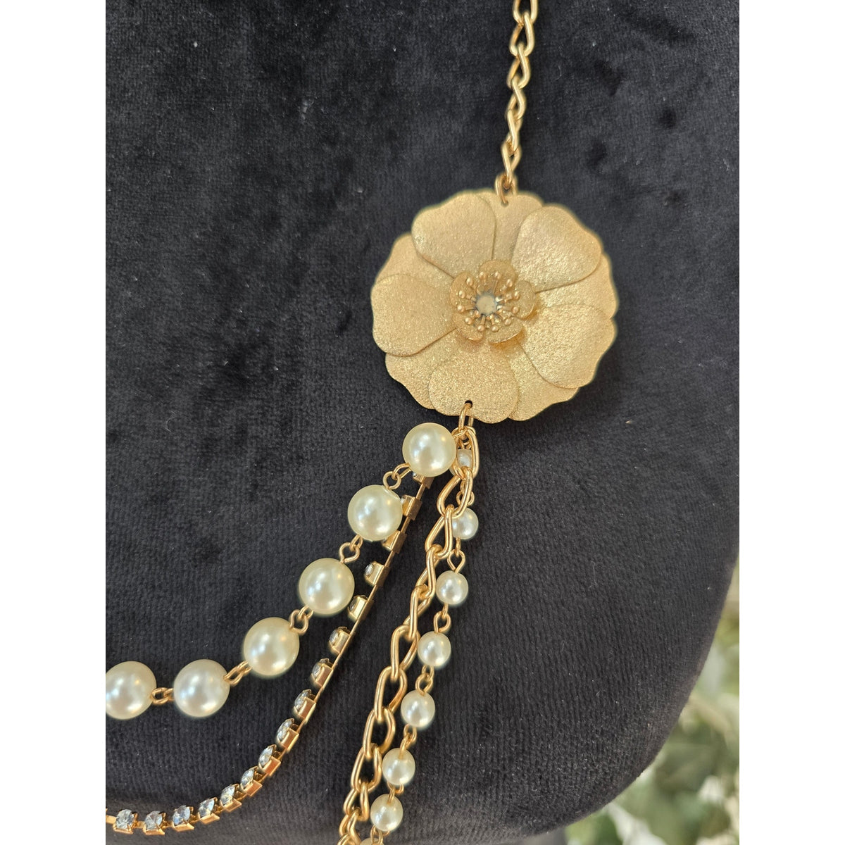 Lightweight Gold Tone Layered Chain Faux Pearl Flower Statement Necklace