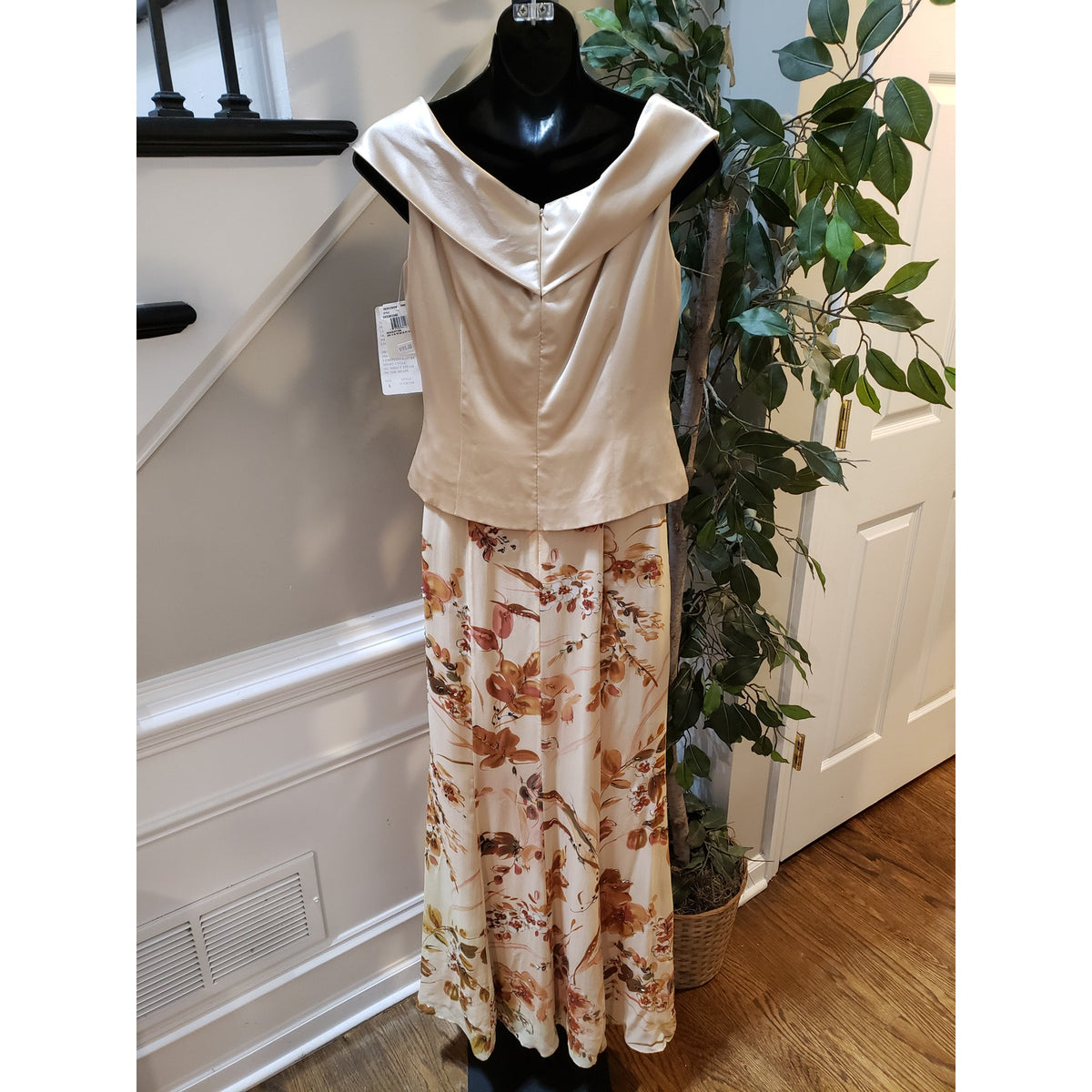 Adrianna Papell Evening Maxi Dress Women's 6 Beige Silk Beaded Floral Back Zip