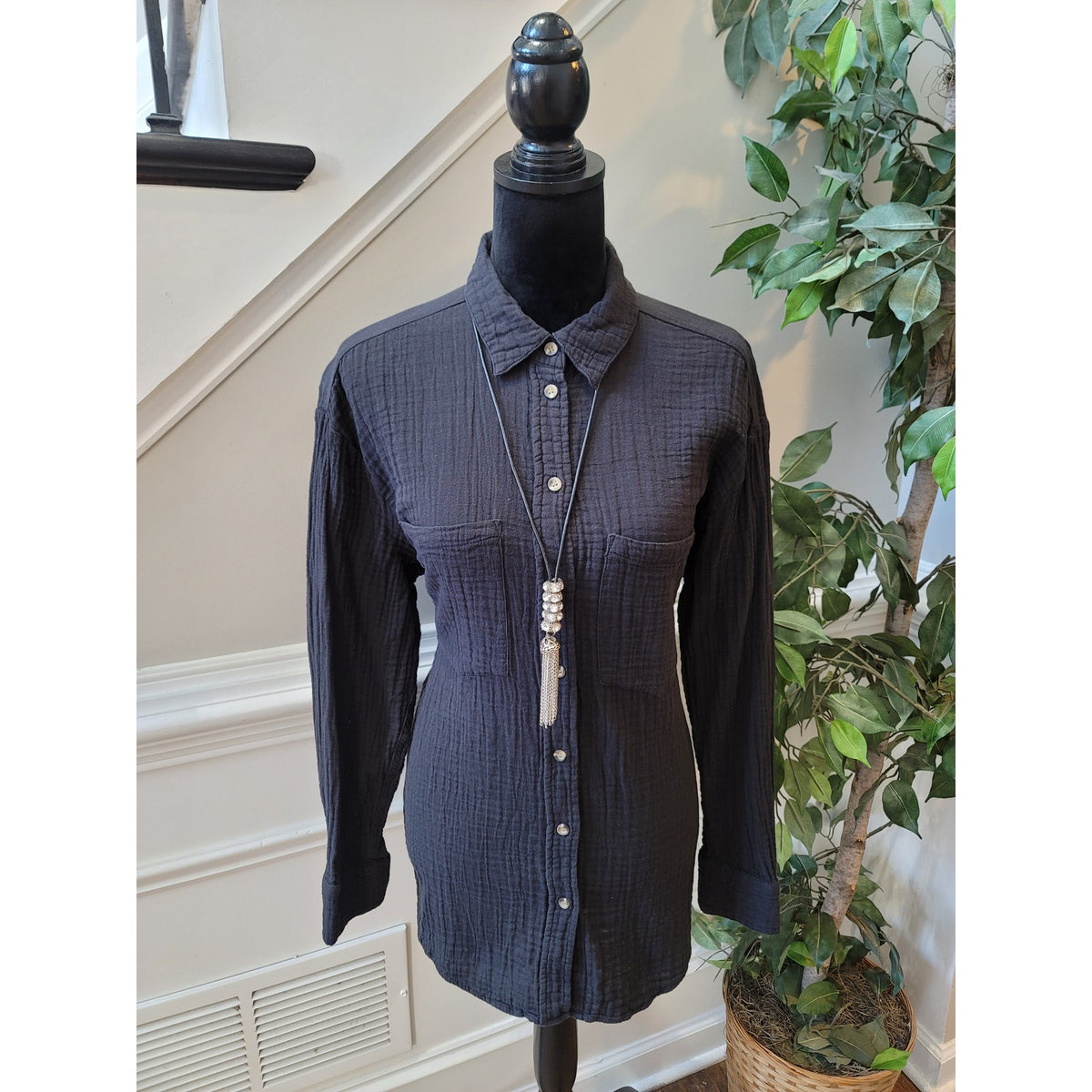 H&M Blouse Women’s Size Medium Black Button Up Shirt Long Sleeve Casual Top