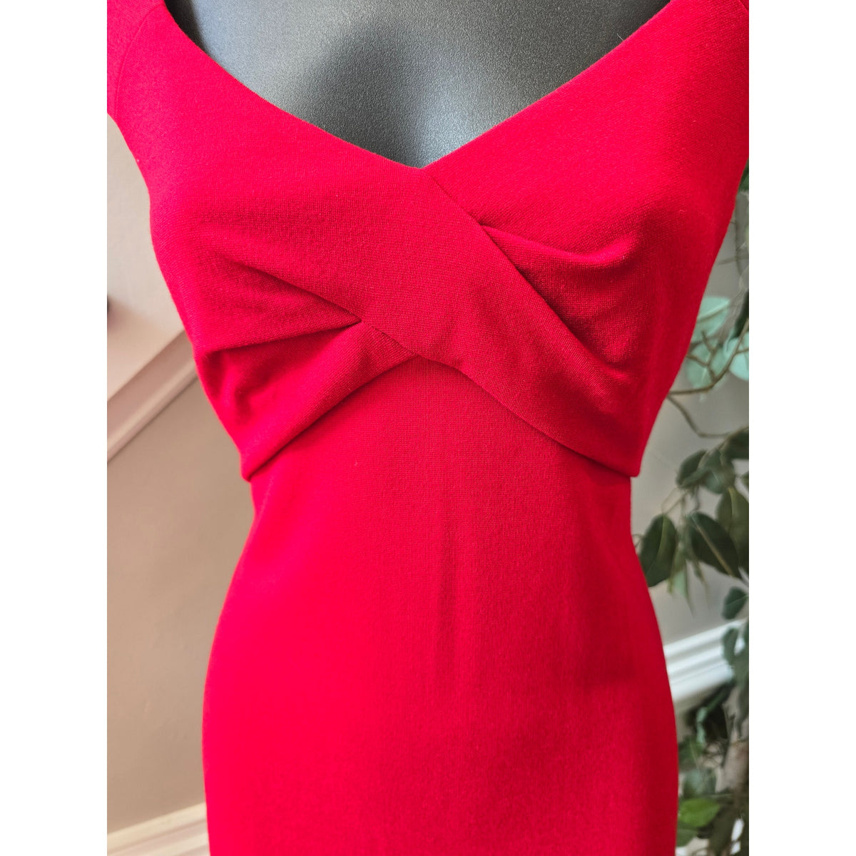 Muse Sheath Dress Women's SZ 4 Rose Red Twist-Front Cap-Sleeve Back Zipper