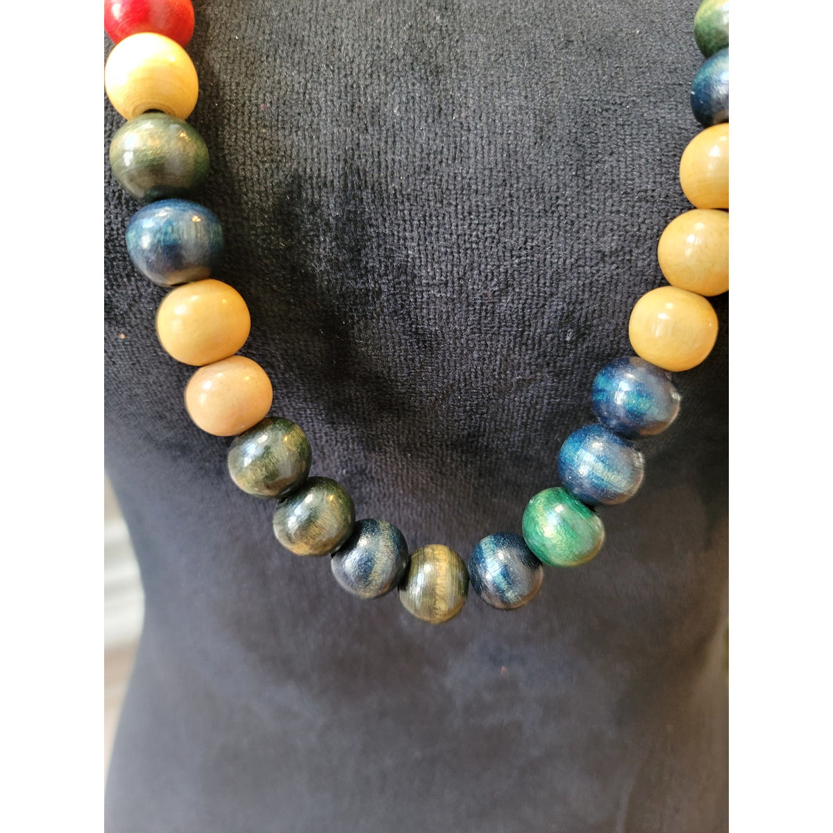 Women's Handcrafted Colorful Wooden Bead Long Necklace With Knotted Finish