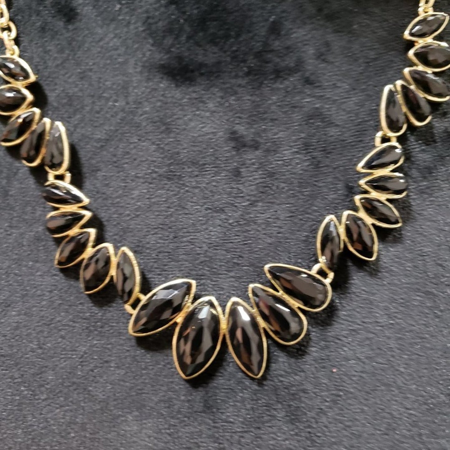 Womens Beautiful Black Enamel Seed Pattern on Gold Tone Metal Statement Necklace