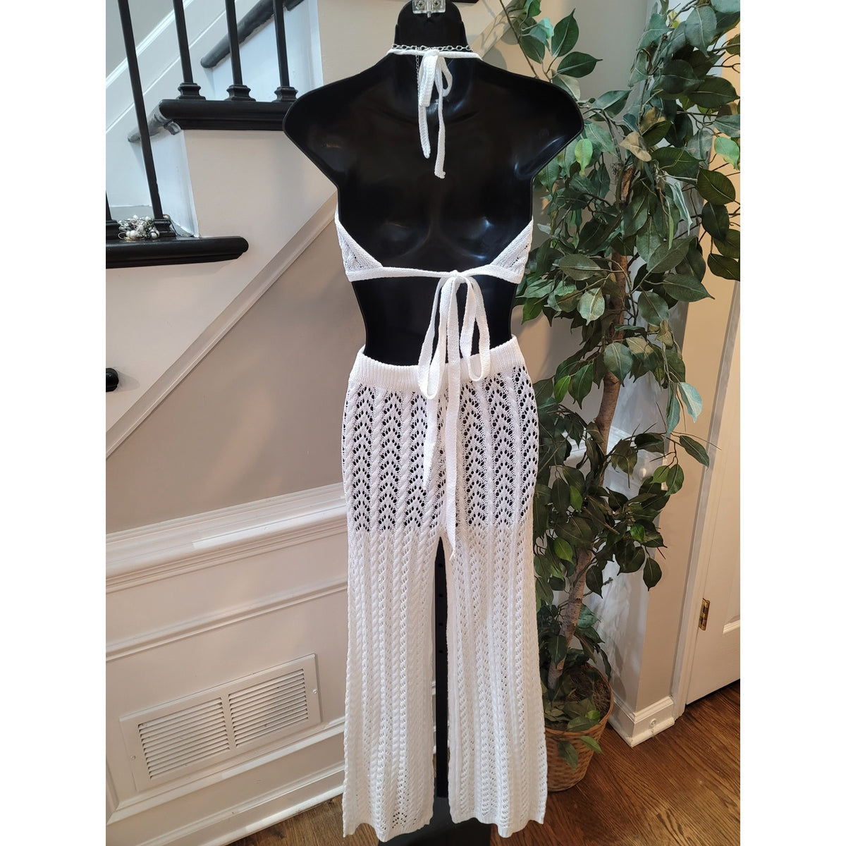Crochet 2 Piece Set Womens Small White Open Back Halter Bikini Top Cover Up Pant