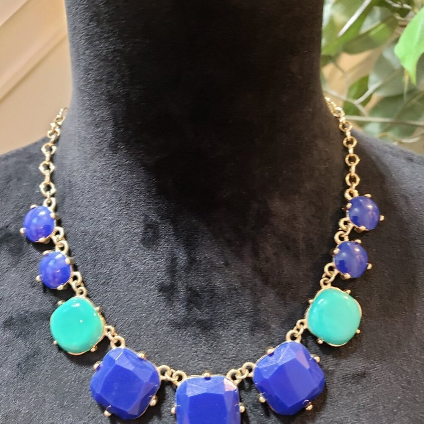 Womens Green Blue Jade Stone Gold Tone Chain Necklace Jewelry with Lobster Clasp
