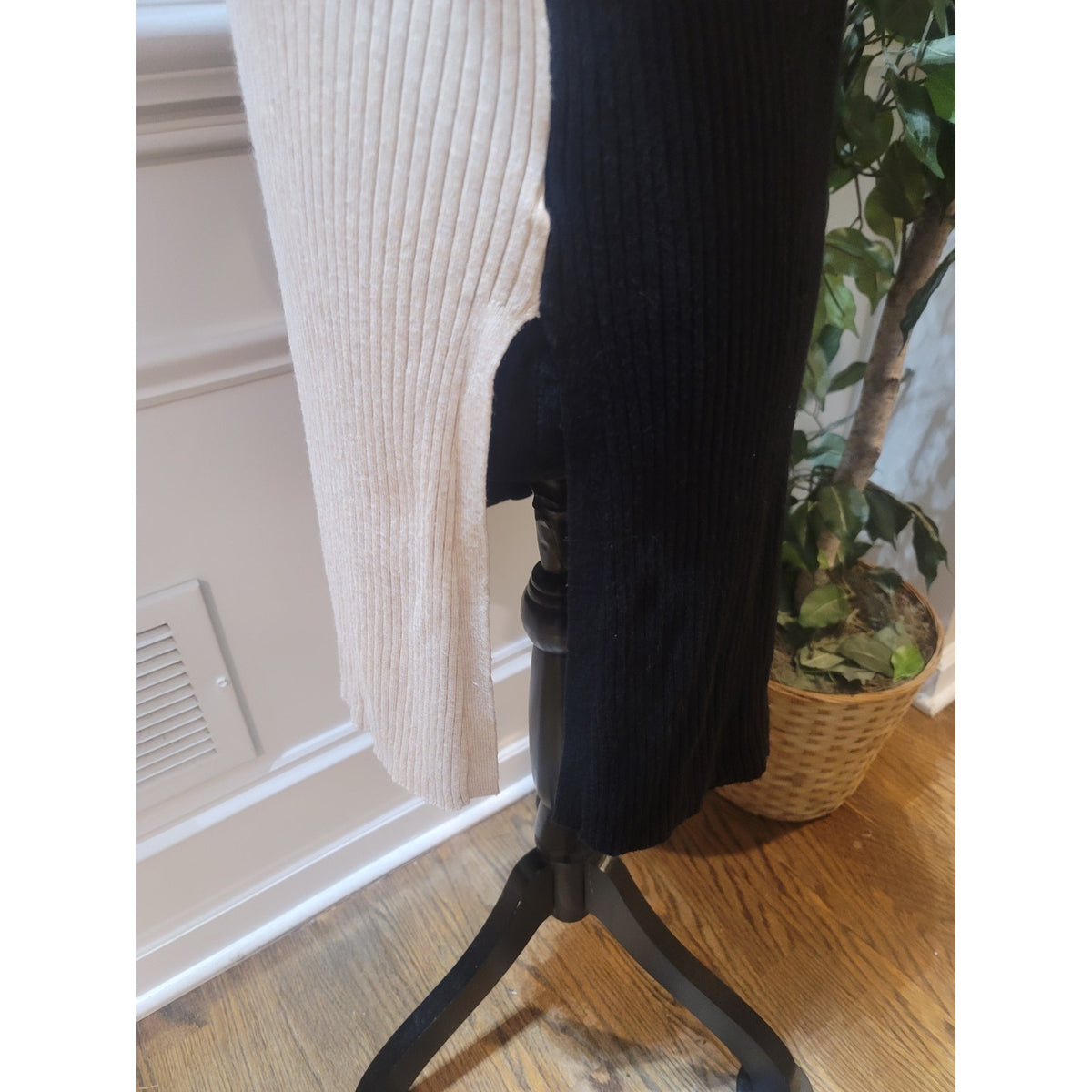 Alfani Tunic Sweater Women's Large Black/Cream Colorblock Ribbed Sides Slit