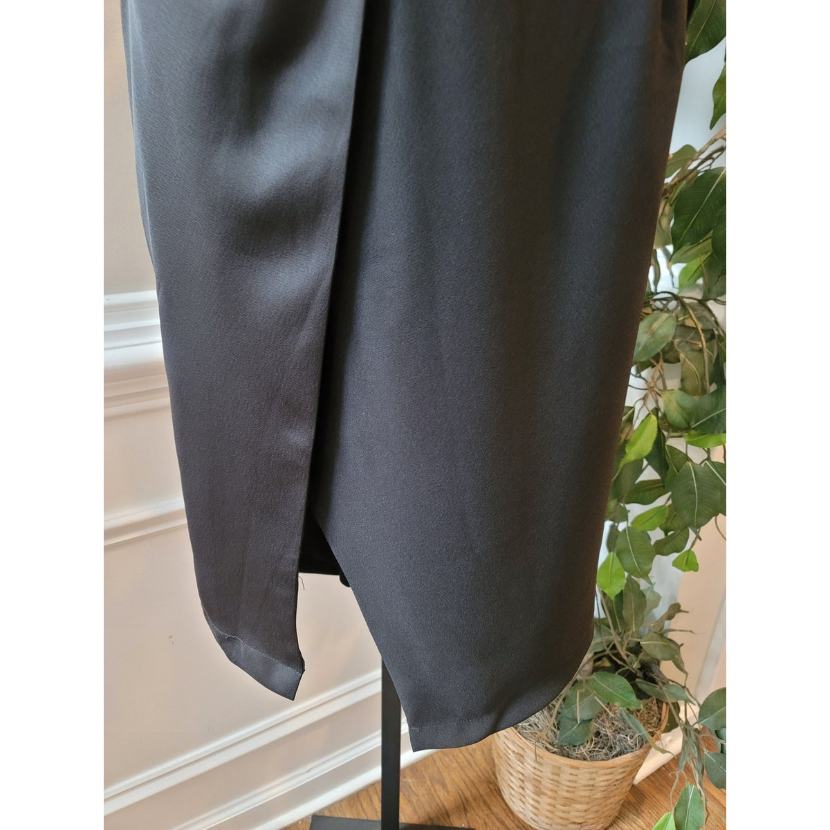 Harlyn Dress Womens Small Black Sleeveless Wrap Front Cocktail Party Elegant