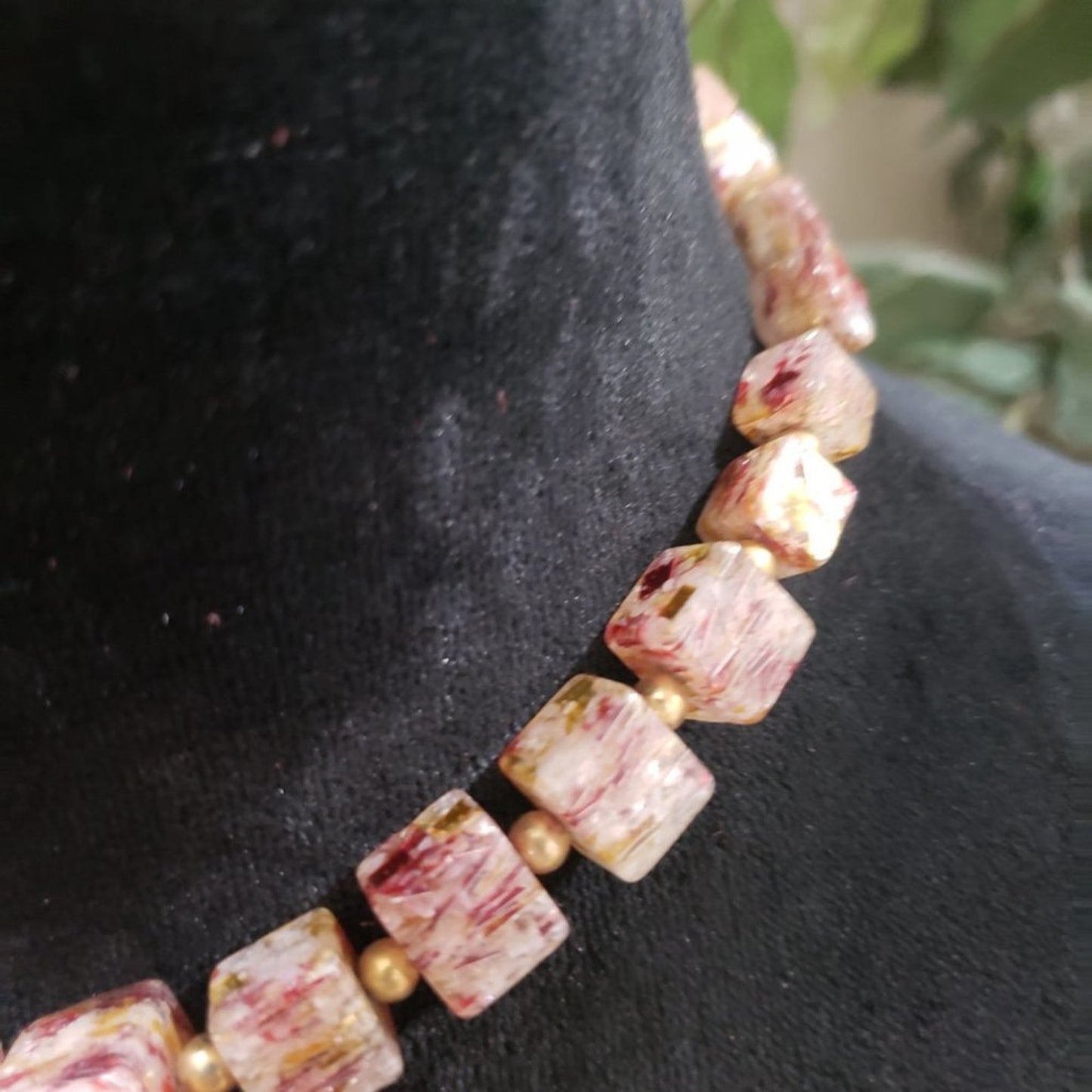 Womens Fashion Elegant Pink Cubes Charm Beaded Choker Necklace w/ Hook & Eye