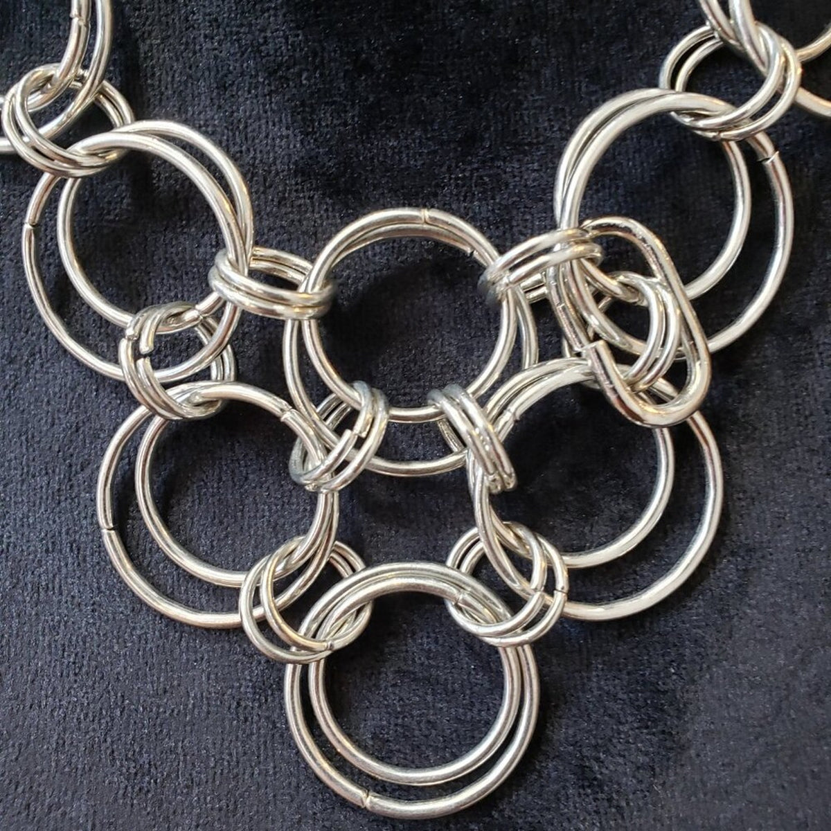 Womens Fashion Sliver Textured Circles Choker Necklace Jewelry with Lobster Clas