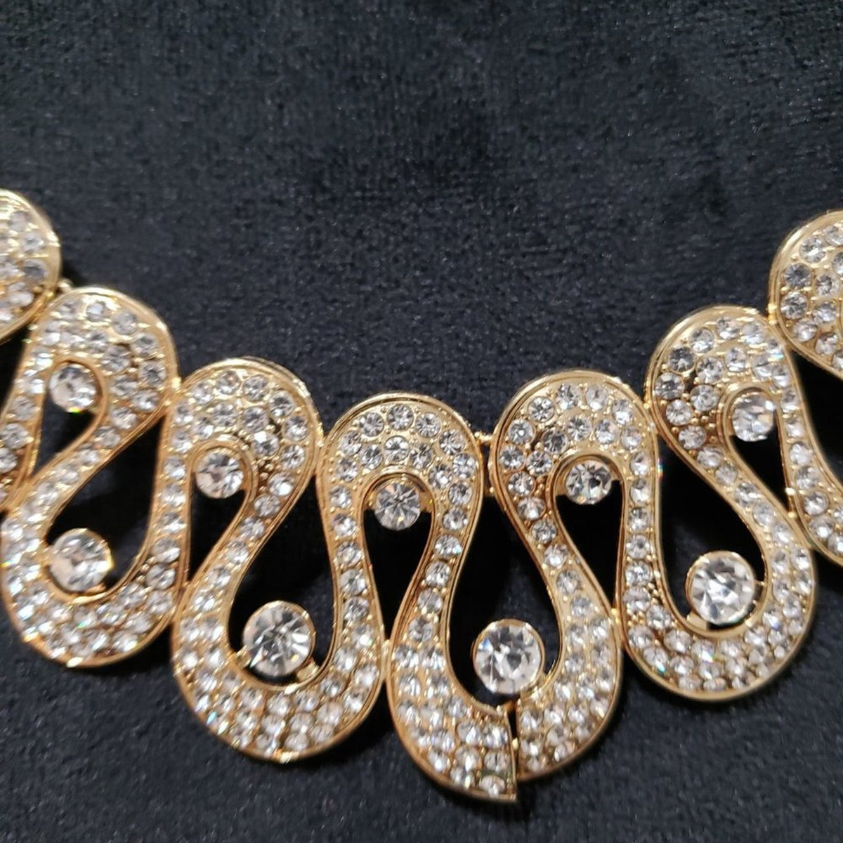 Womens Gold Tone Rhinestones Snake Shaped Collar Necklace with Lobster Clasp