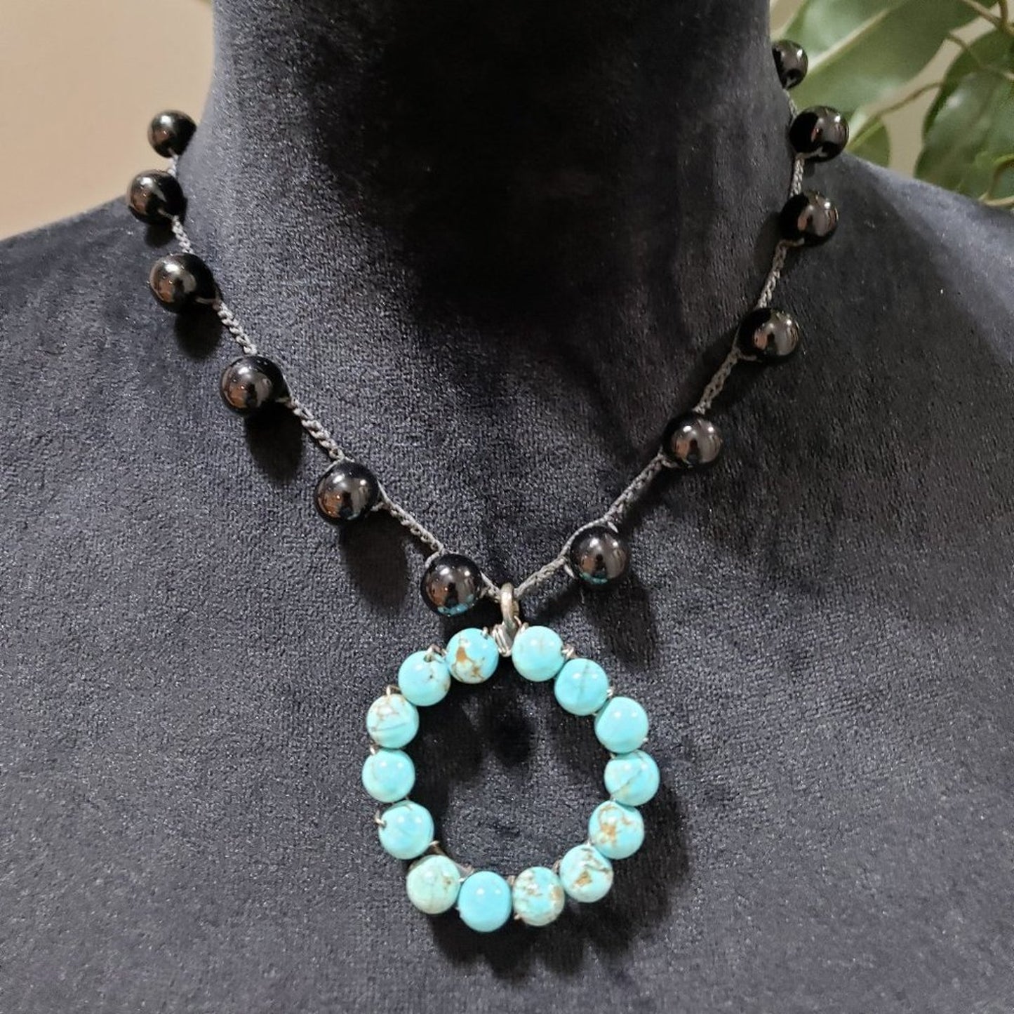 Womens Fashion Black Turquoise Round Beads Gemstones Collar Necklace Jewelry