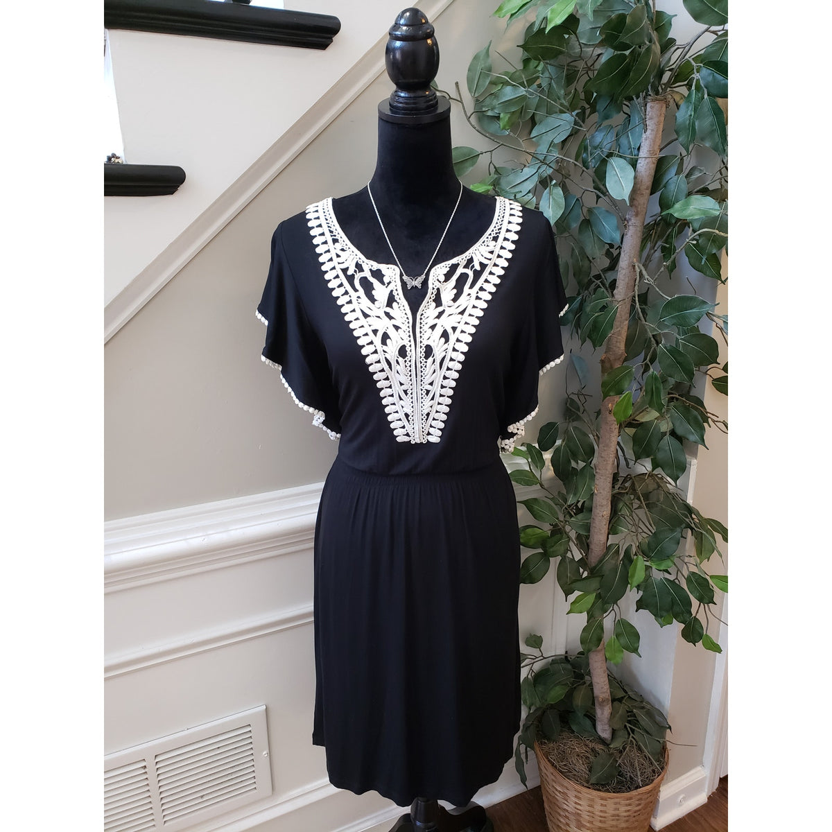 Spense Sheath Dress Women Medium Black Lace Trim V Neck Short Sleeve Cinch Waist