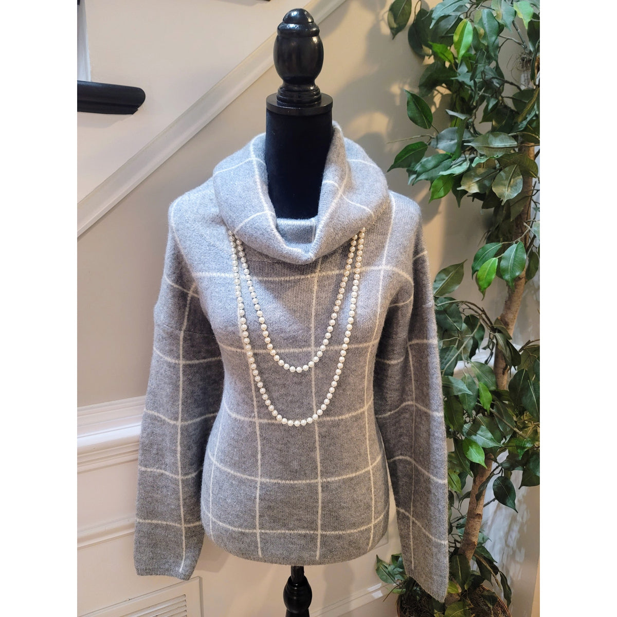 Fab'rik Pullover Sweater Women's Medium Grey Drop Shoulder Split Hem Turtleneck