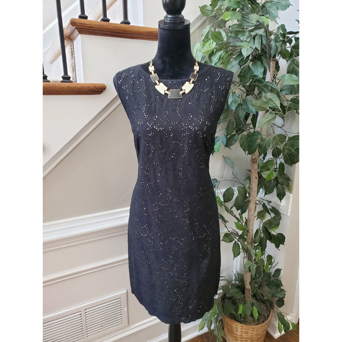 Loft Women Black Floral Polyester Round Neck Sleeveless Knee Length Dress Size 8