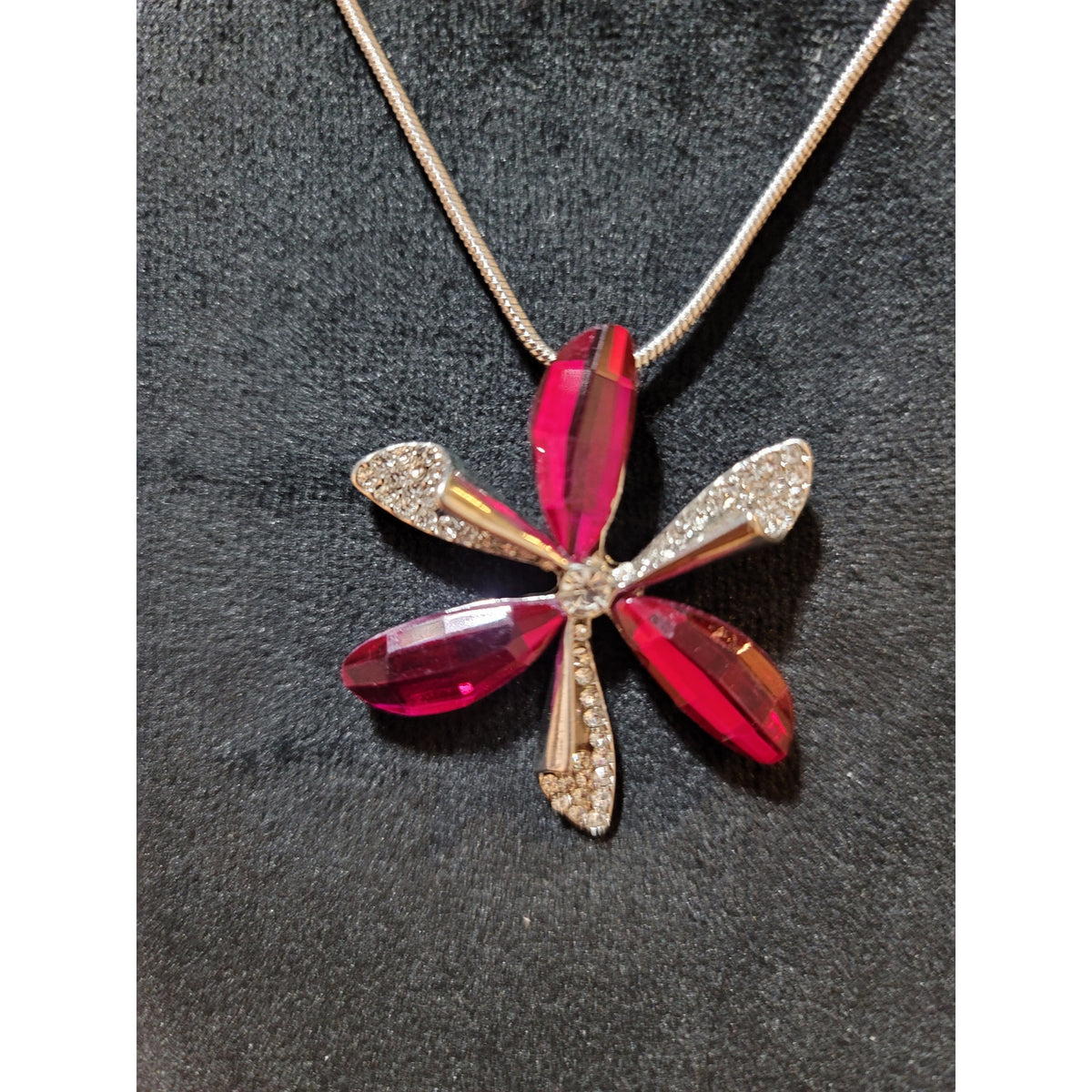 Women’s Pink Crystal Flower Pendant Necklace Rhinestone Accents Silver Chain