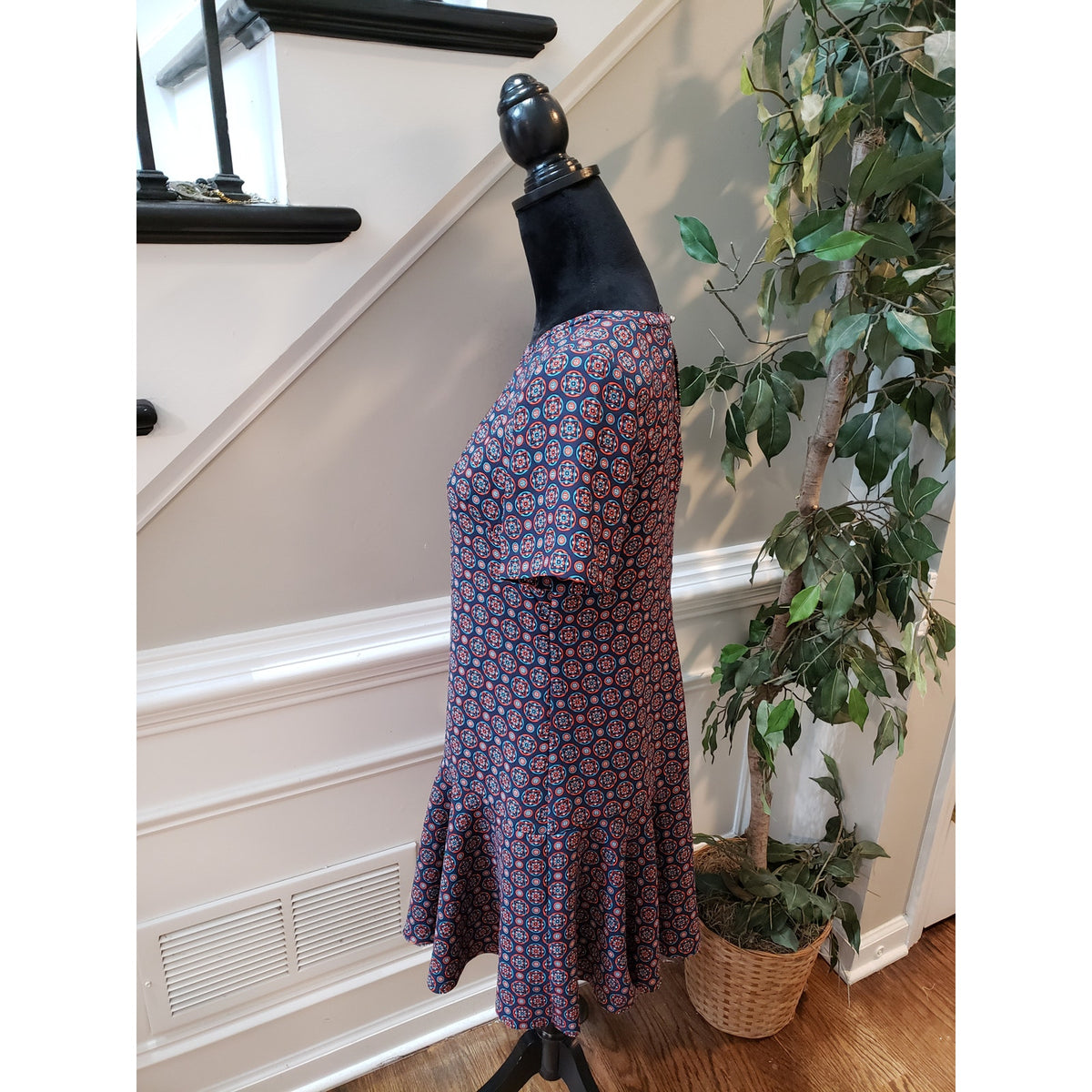 Banana Republic Dress Womens 4 Blue Red Geometric Fit Flare Short Sleeve