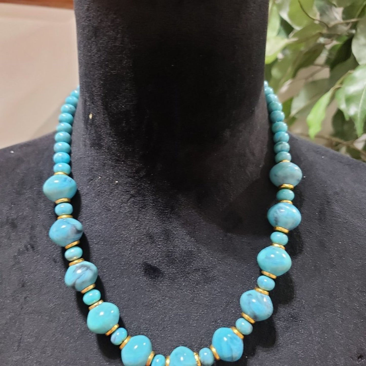 Womens Fashion Natural Turquoise Oval Gemstone Beads Necklace w/ Lobster Clasp