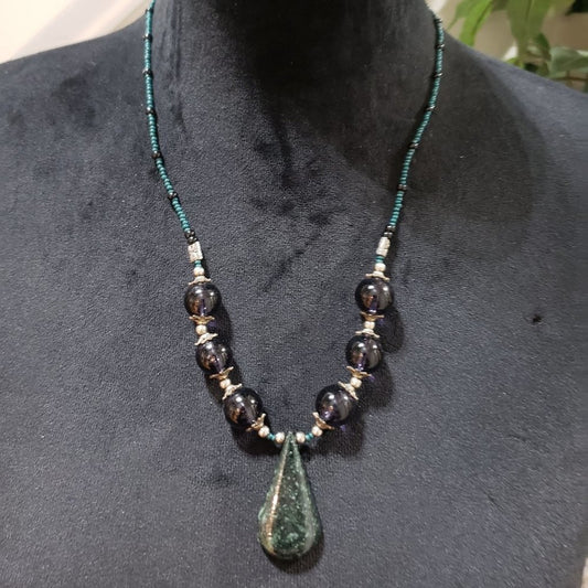 Womens Fashion Natural Jade Stones Black Onyx Collar Necklace with Barrel Clasp