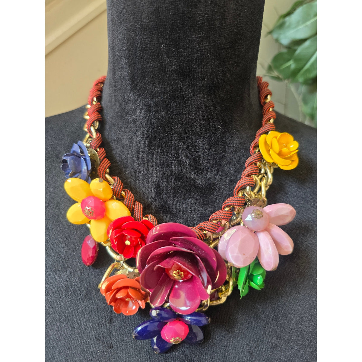 Multicolor Chunky Floral Statement Necklace