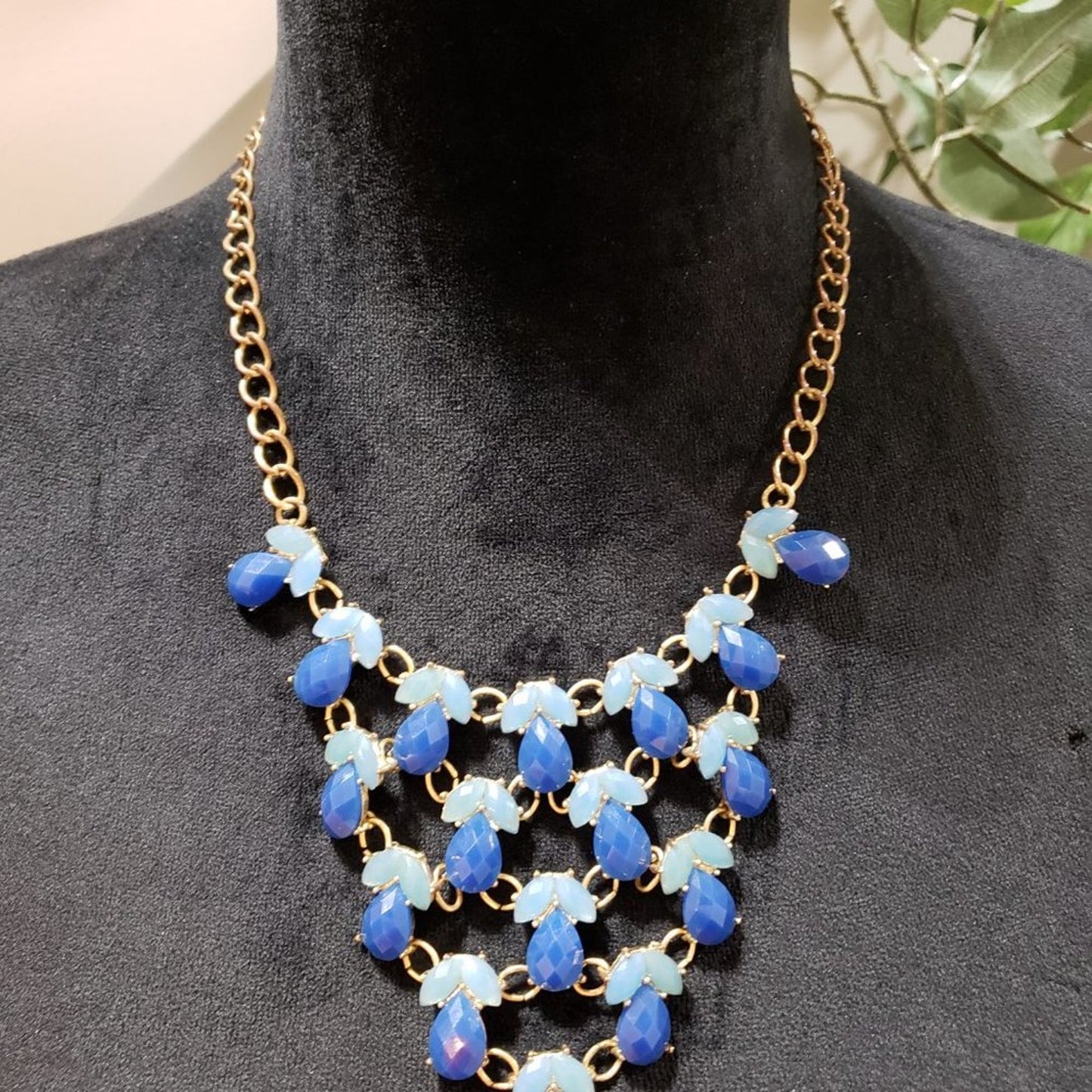 Womens Fashion Blue Choker Costume Beaded Statement Necklace with Lobster Clasp
