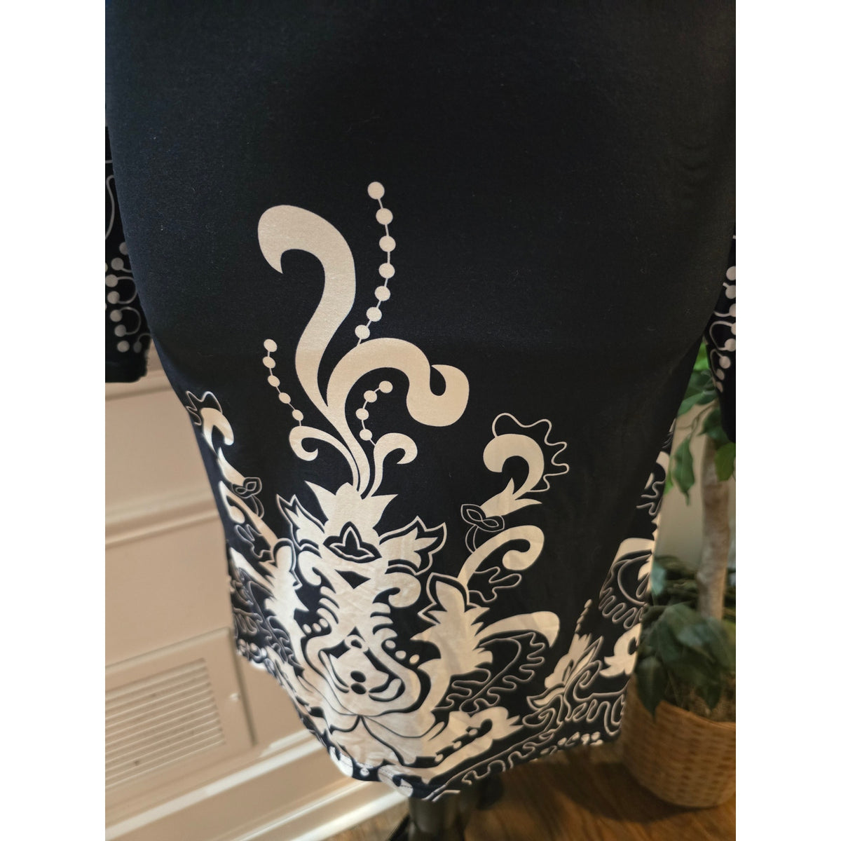 White Mark Yanette Tunic Top 2XL Navy White Stretch Flirty Scoop Drop Shoulder