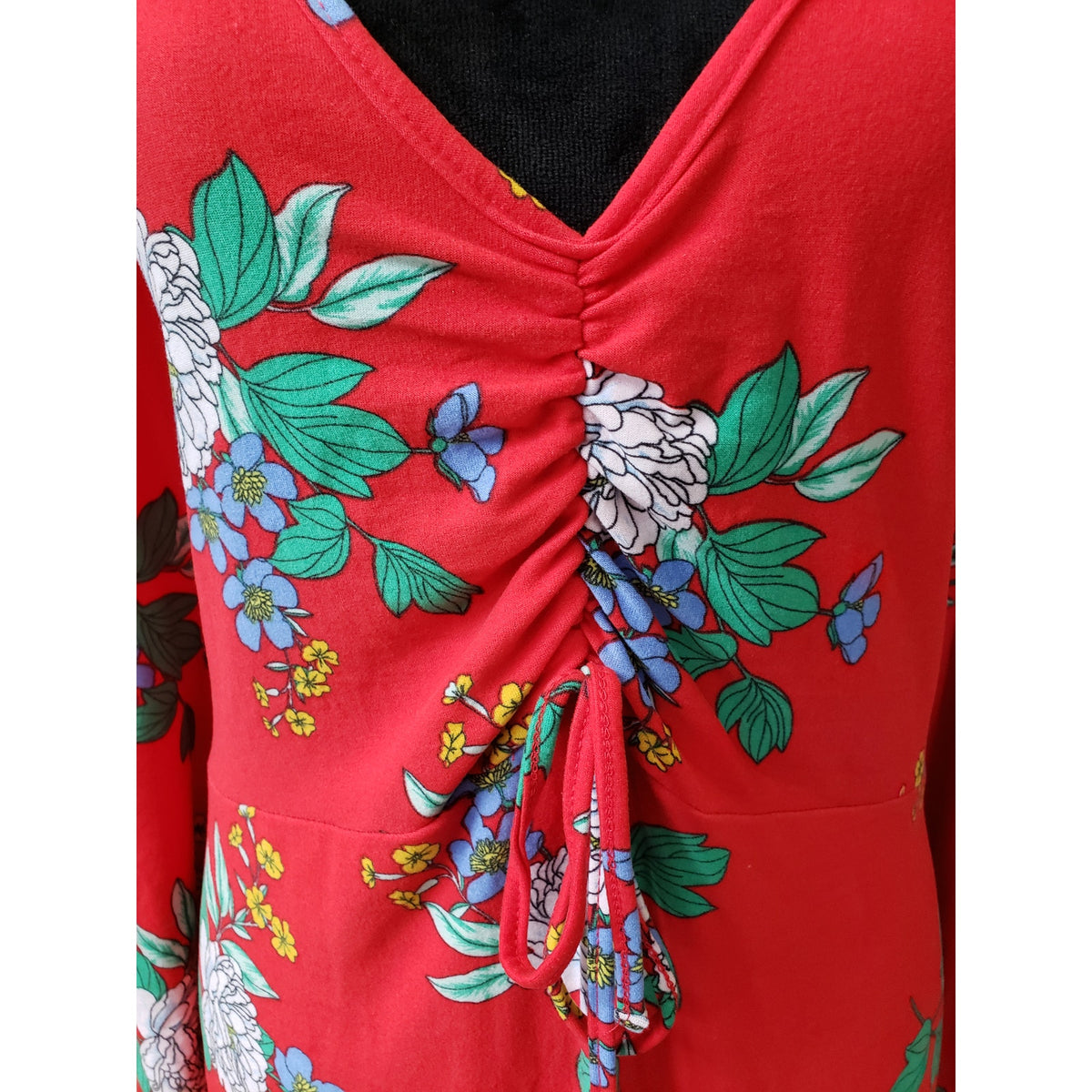 Bobbie Brooks Knee Length Dress Women 3X Red Floral Ruched Long Sleeve V Neck