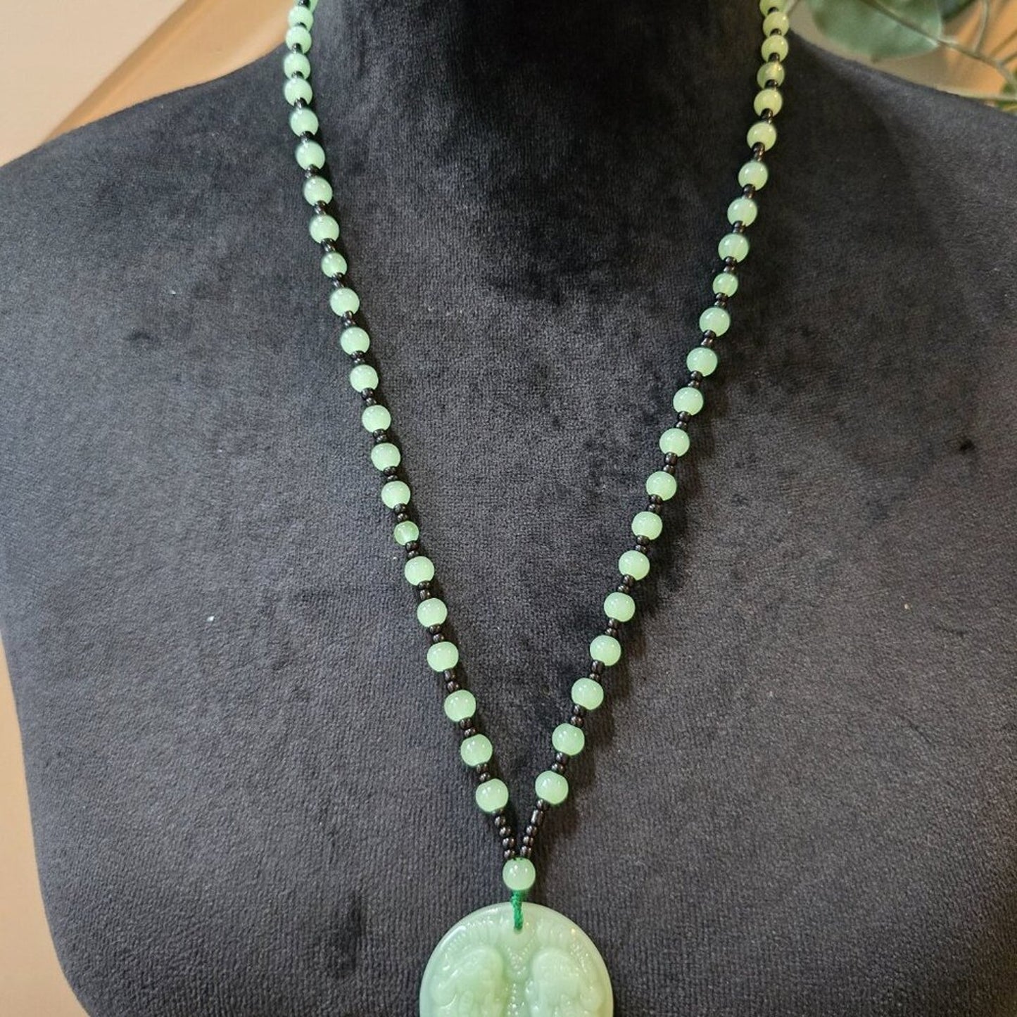 Womens Light Green Jade & Black Accents Seed Bead Pixiu Circle Pendant Necklace