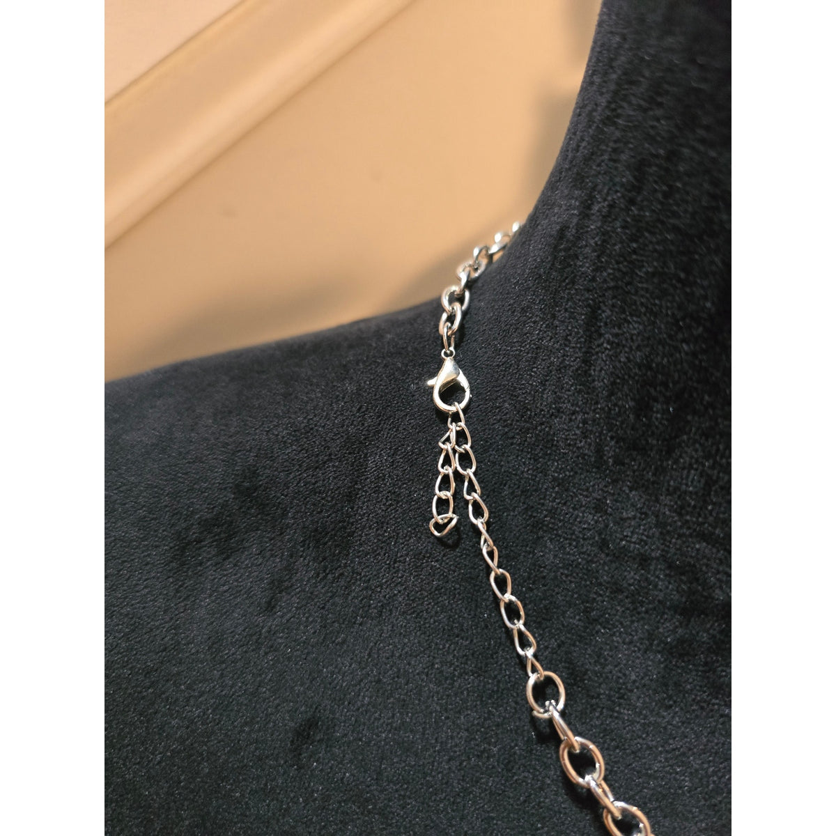 Women's Silver Tone Chain Necklace Clear Acrylic Drop Dangle Adjustable Clasp