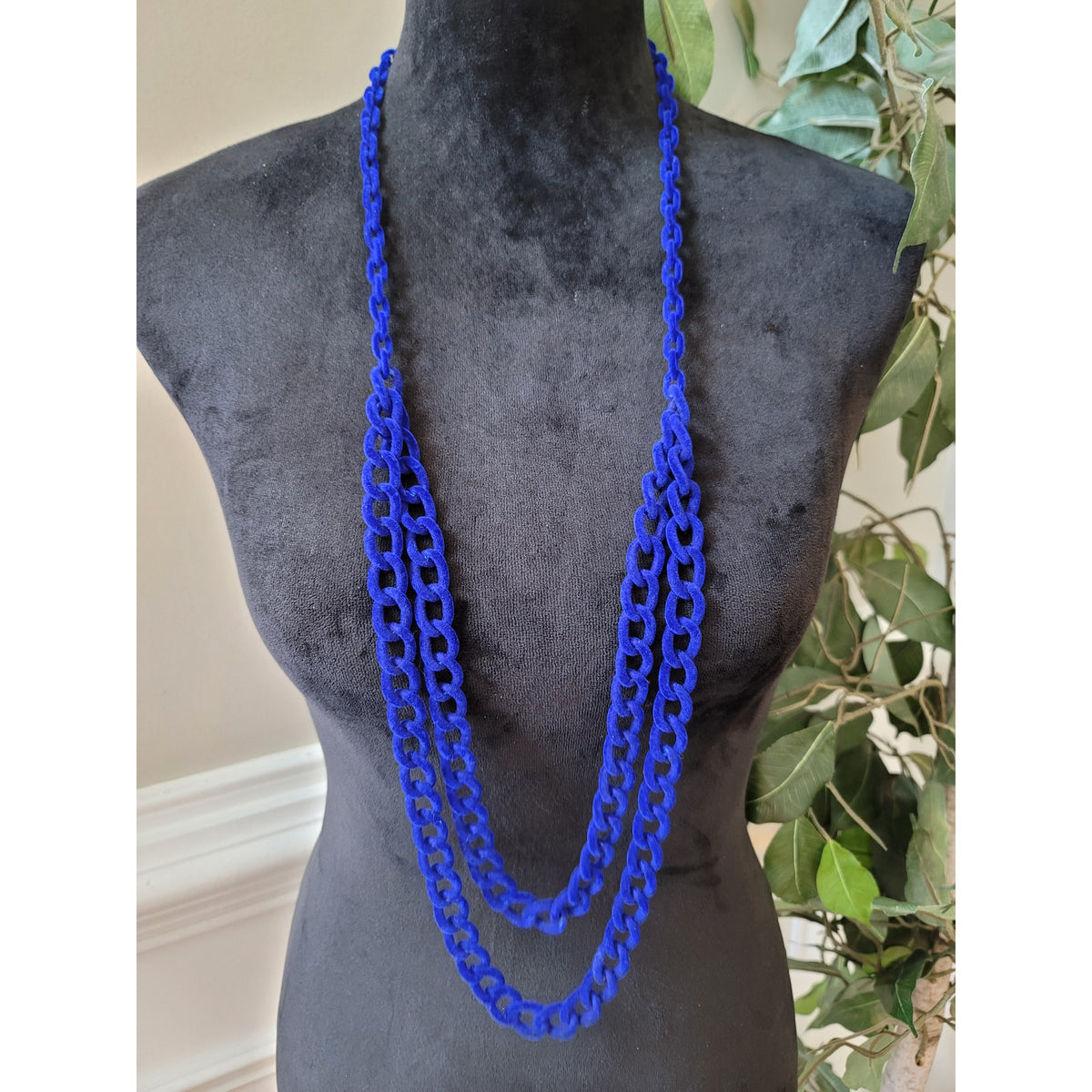 Women's Royal's Deep Blue Velvet Chain Necklace Long Layered Statement Jewelry