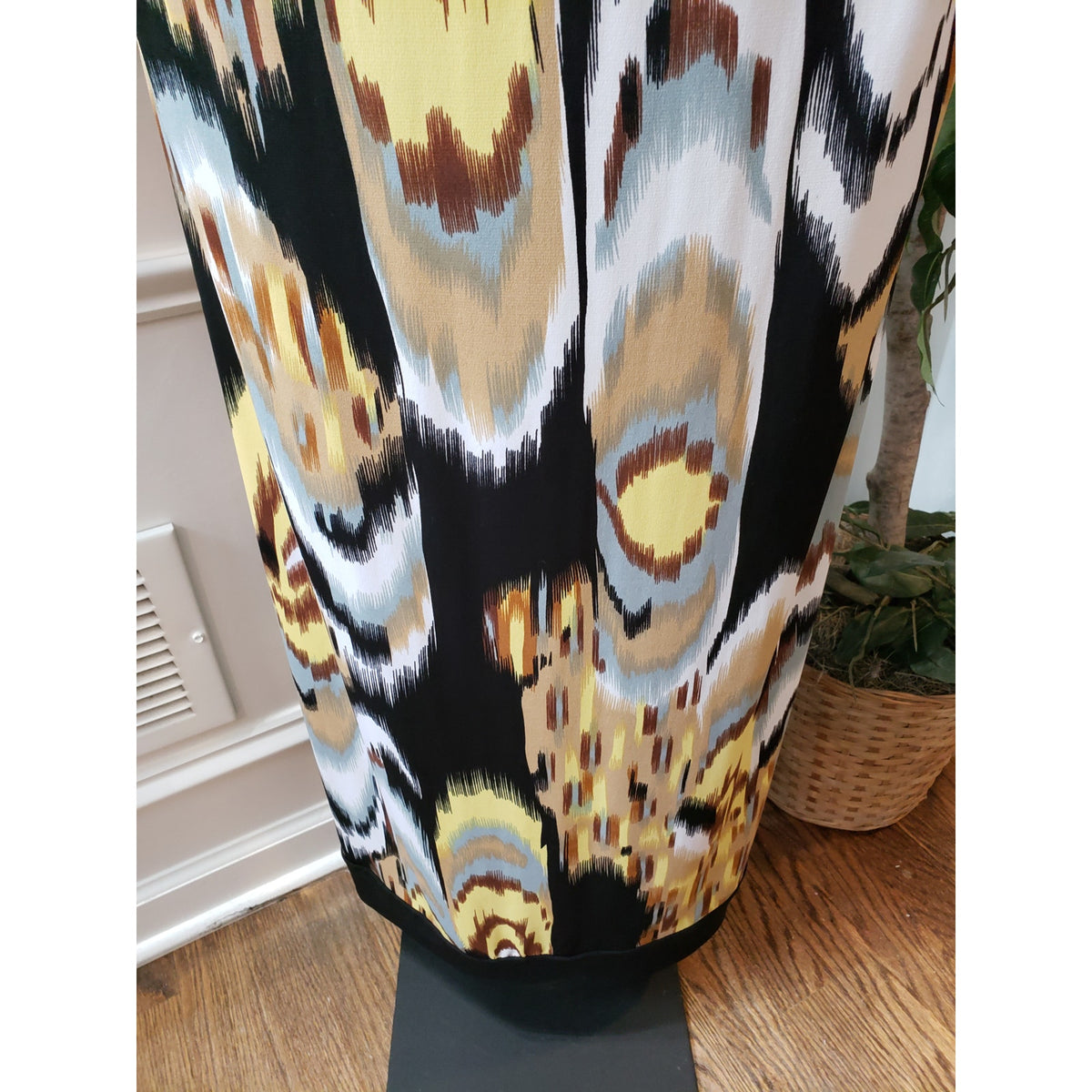 AGB Dress Women’s Size 6 Black Yellow Sleeveless Maxi Made in USA Stretchy