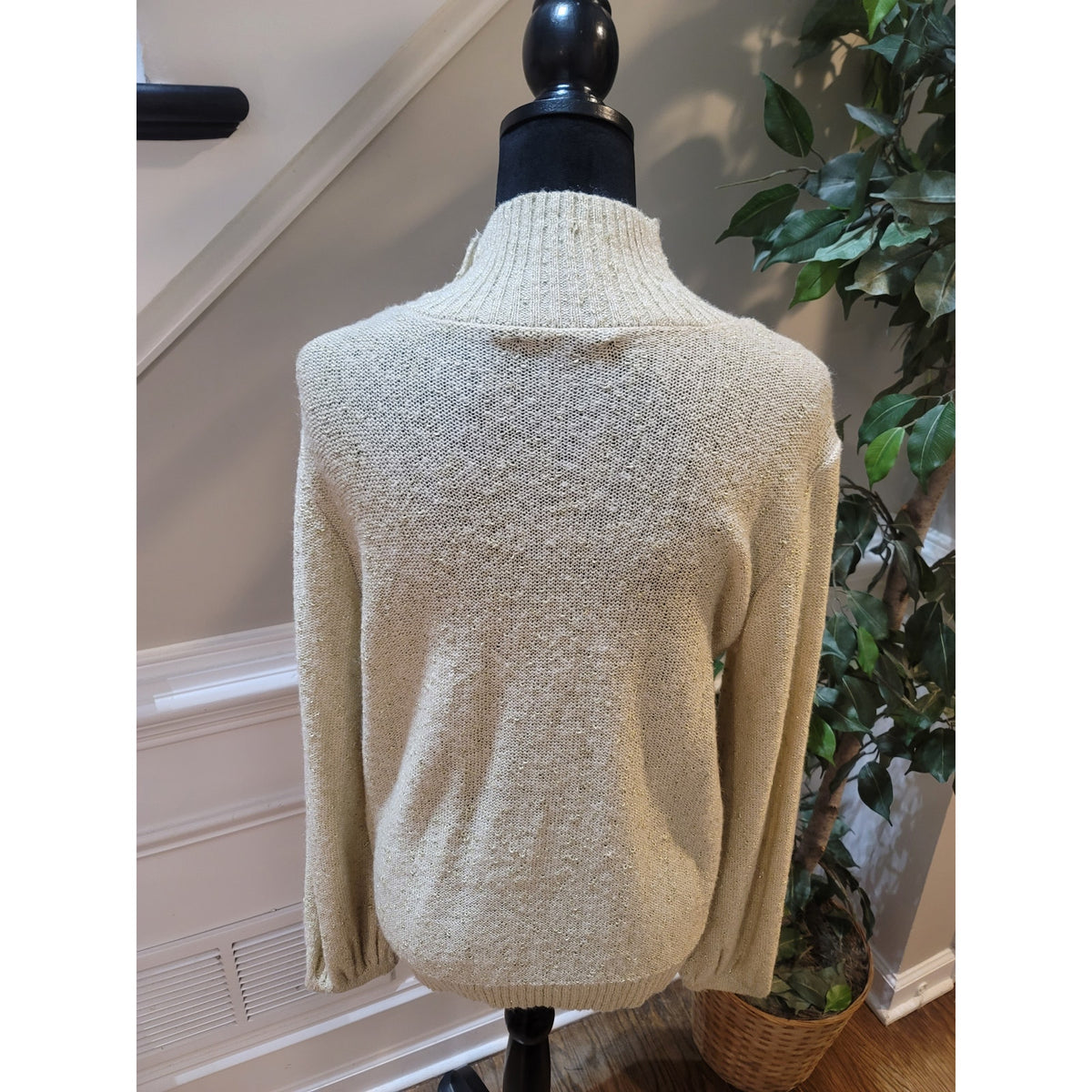 New York & Company Pullover Sweater Womens Medium Beige Ribbed Hem Mock Neck