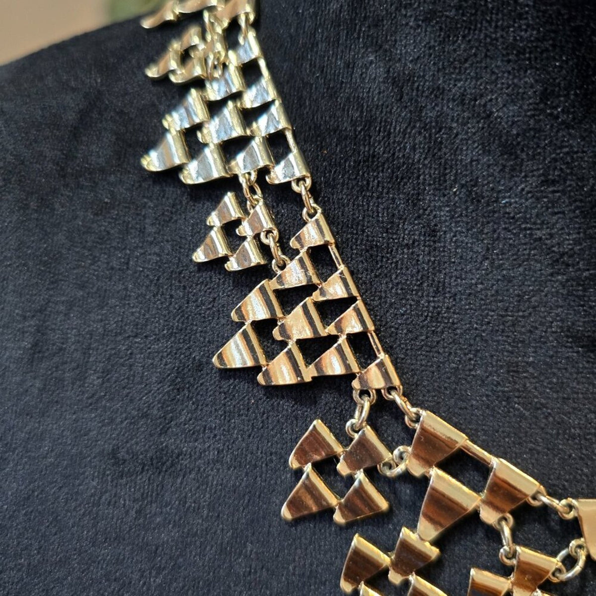 Womens Brown Gold Tone Triangle Shaped Linked Necklace with Lobster Clasp