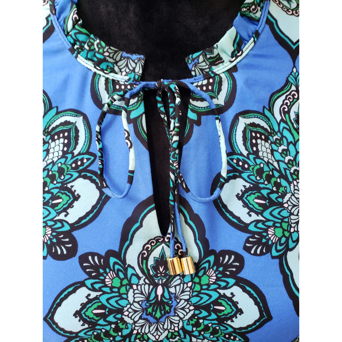 Kaari Shift Dress Women's Size Large Blue & Green Geometric V-Neck Long Sleeve