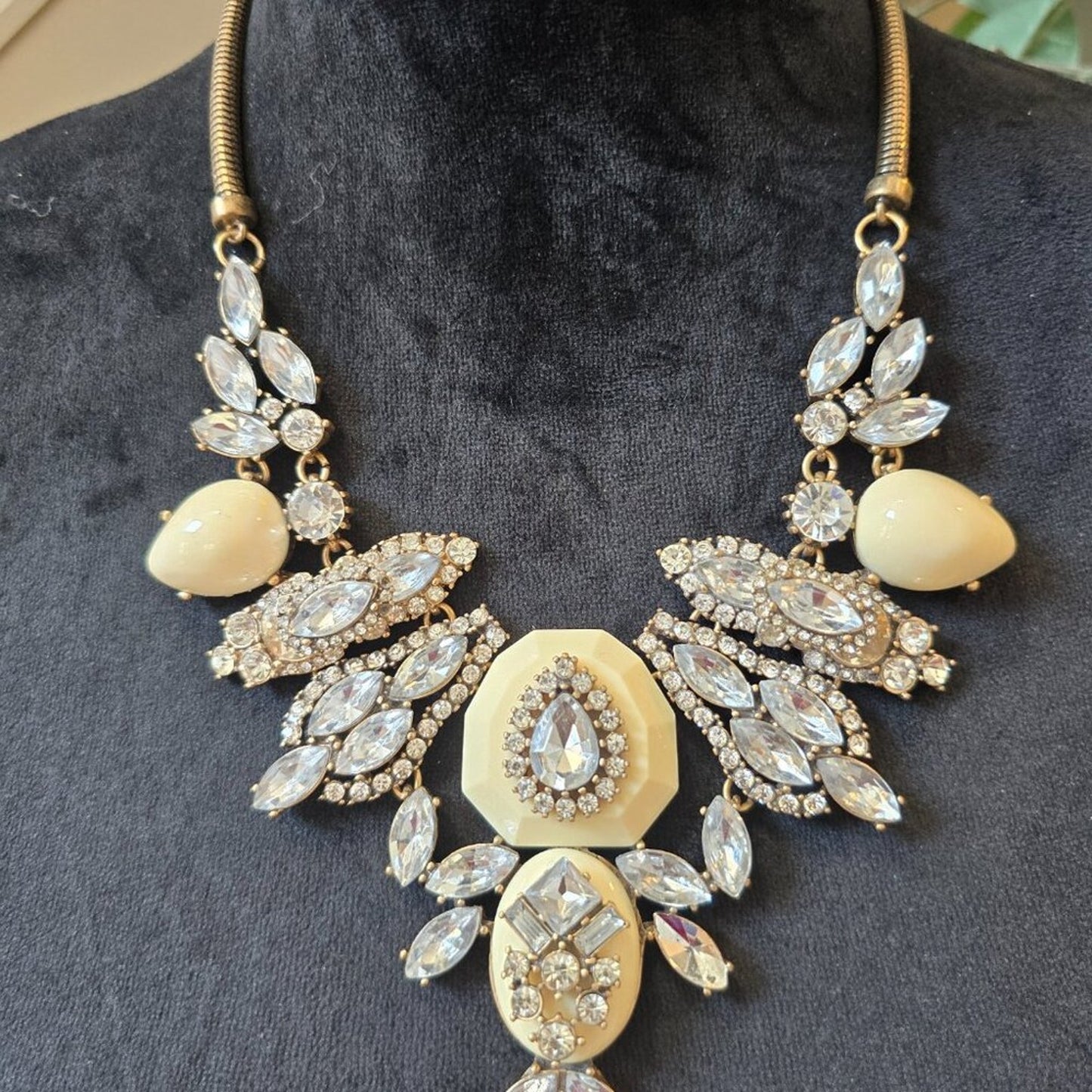 Womens Fashion White Ivory Beads Rhinestone Necklace Jewelry with Lobster Clasp