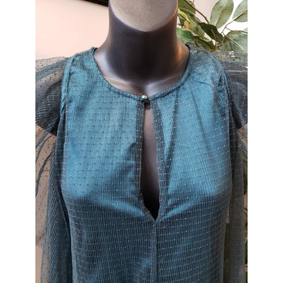 L'ATISTE Women's Blue 100% Polyester Casual V-Neck Sleeveless Romper Size Small