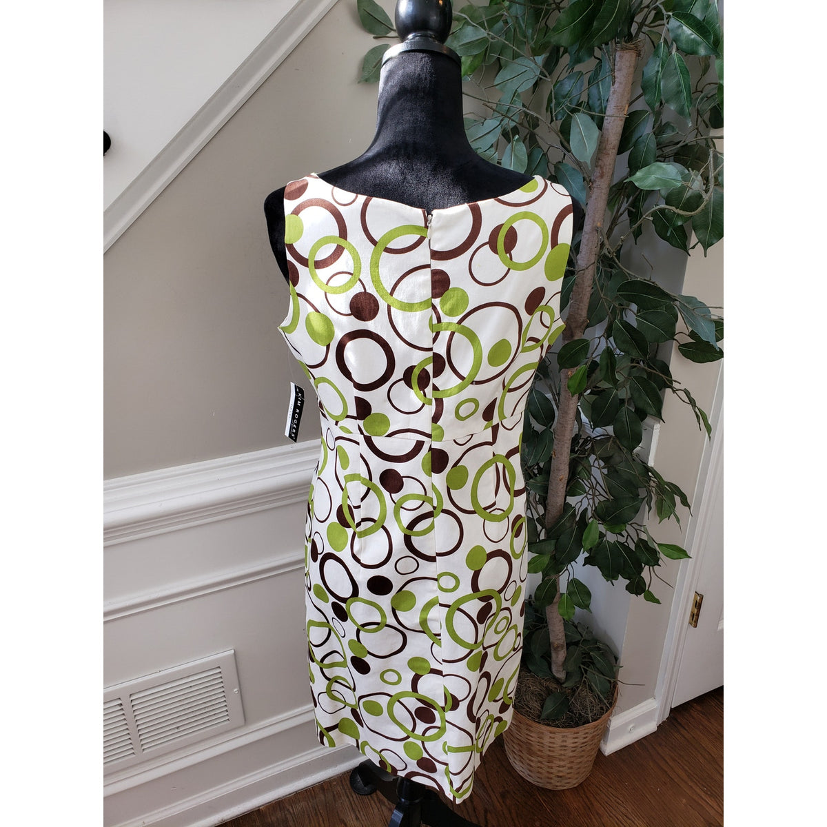 Kim Rogers Shift Dress Women's 12P Beige & Green Round Neck Sleeveless Back Zip