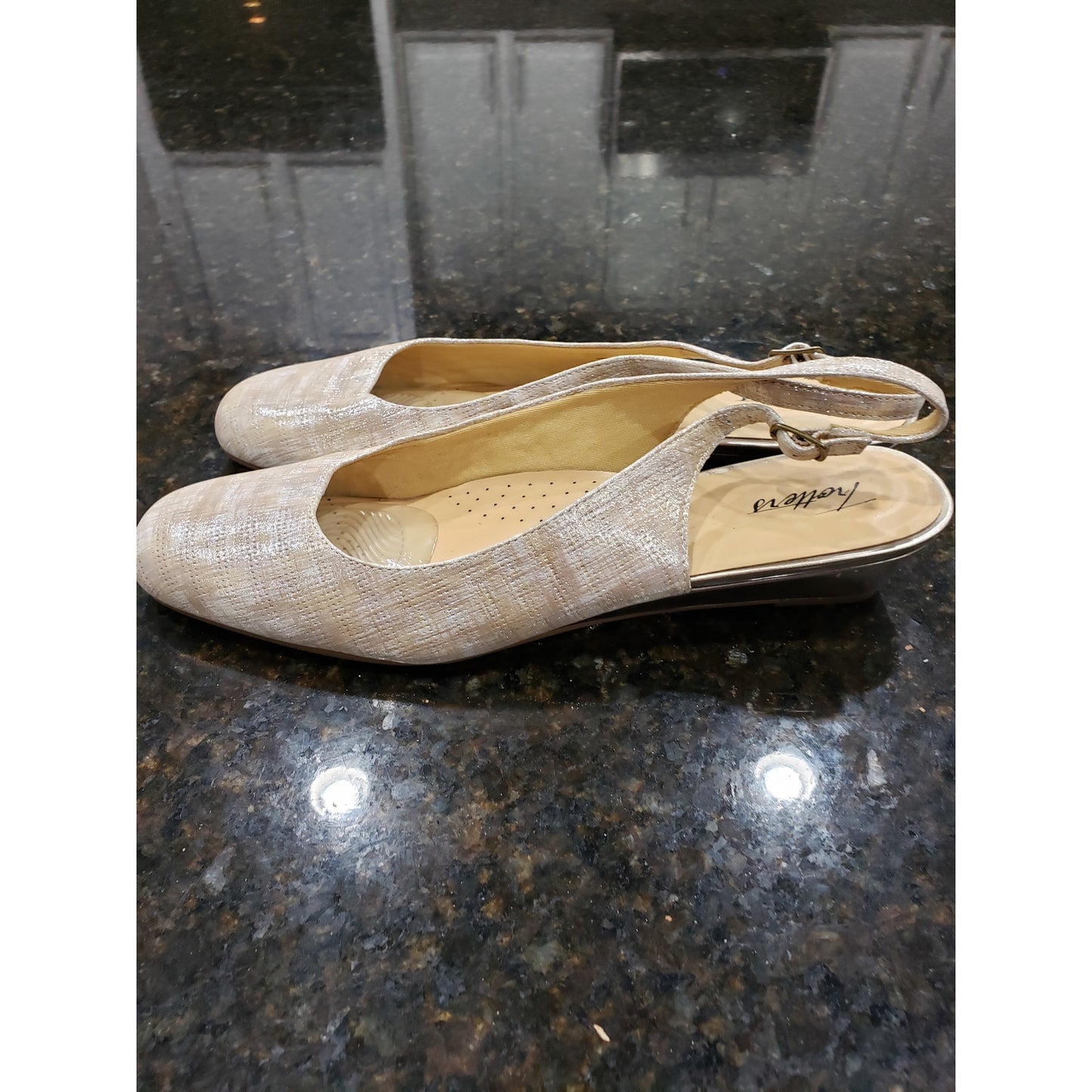 Trotters Lenore Pump Women Beige Leather Wedge Heel Adjustable Strap Buckle 12N