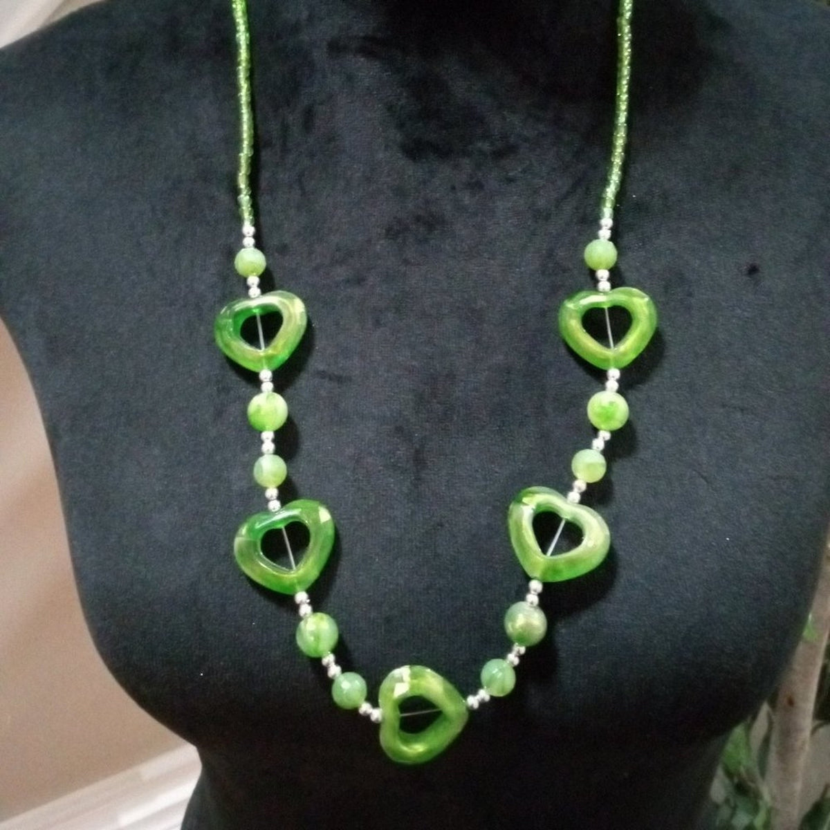 Womens Fashion Green Color Chunky Beaded Acrylic Heart Charm Long Necklace