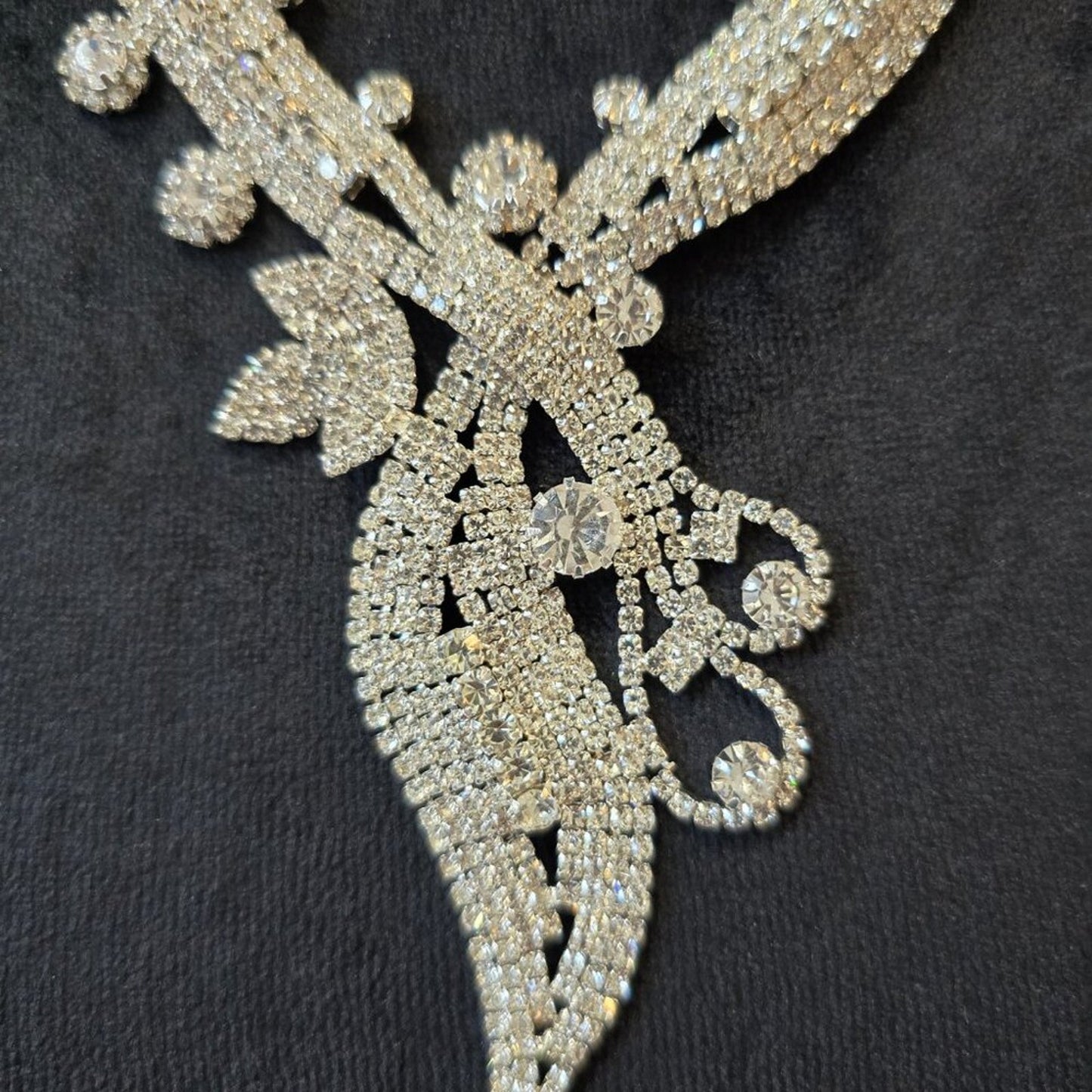 Womens Fashion Clear Crystal Bridal Statement Necklace with Lobster Clasp