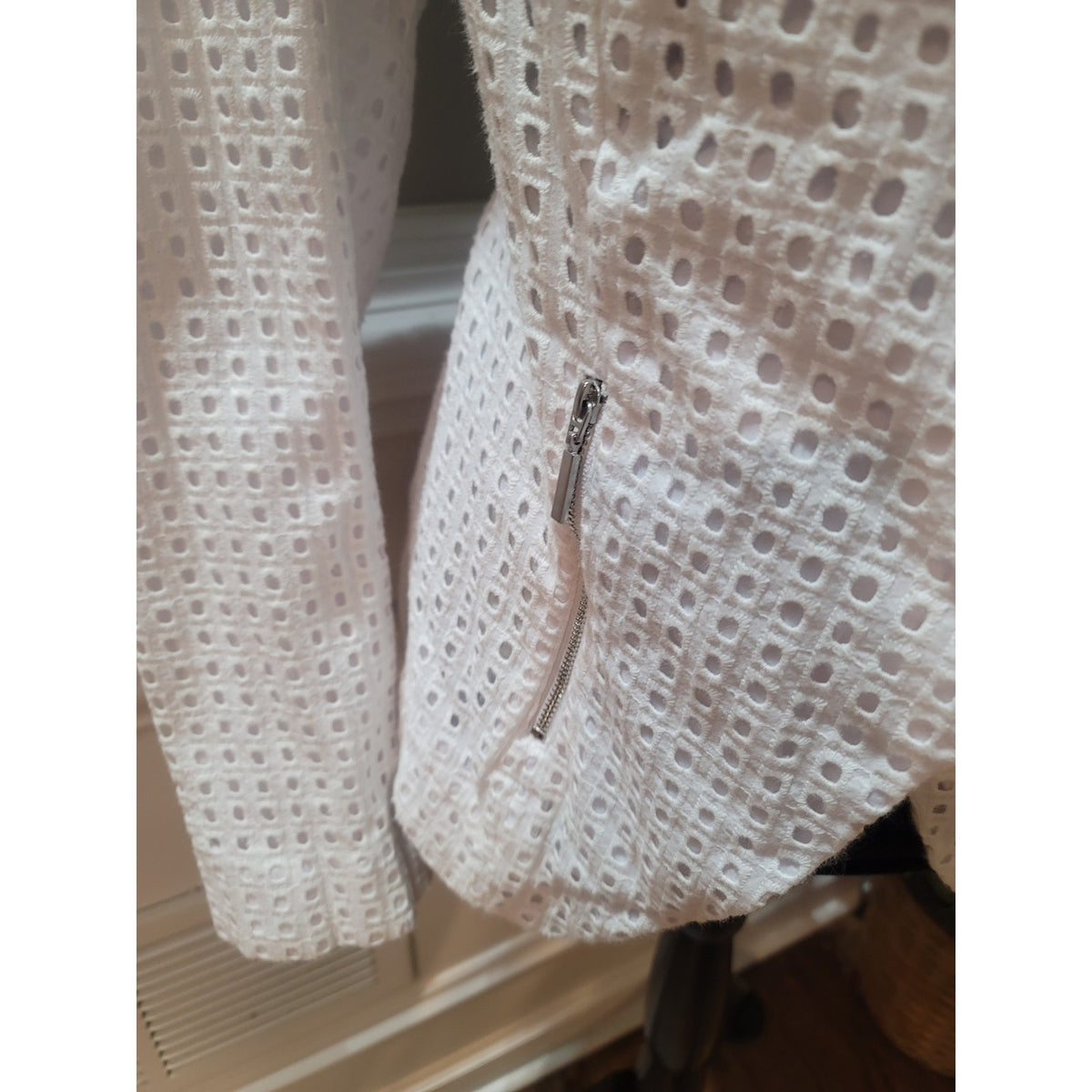 Lane Bryant Blazer Jacket Womens Size 20 White Eyelet Zipper Pockets Long Sleeve