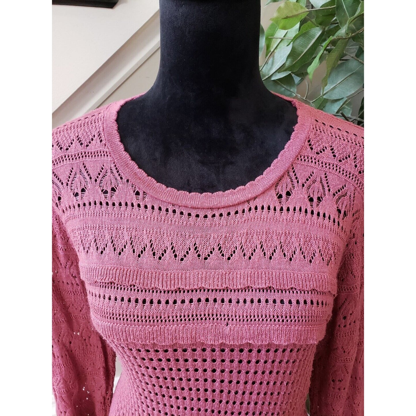 Absolutely Creative Worldwide Women's Pink Crew Neck Long Sleeve Sweater Size XL